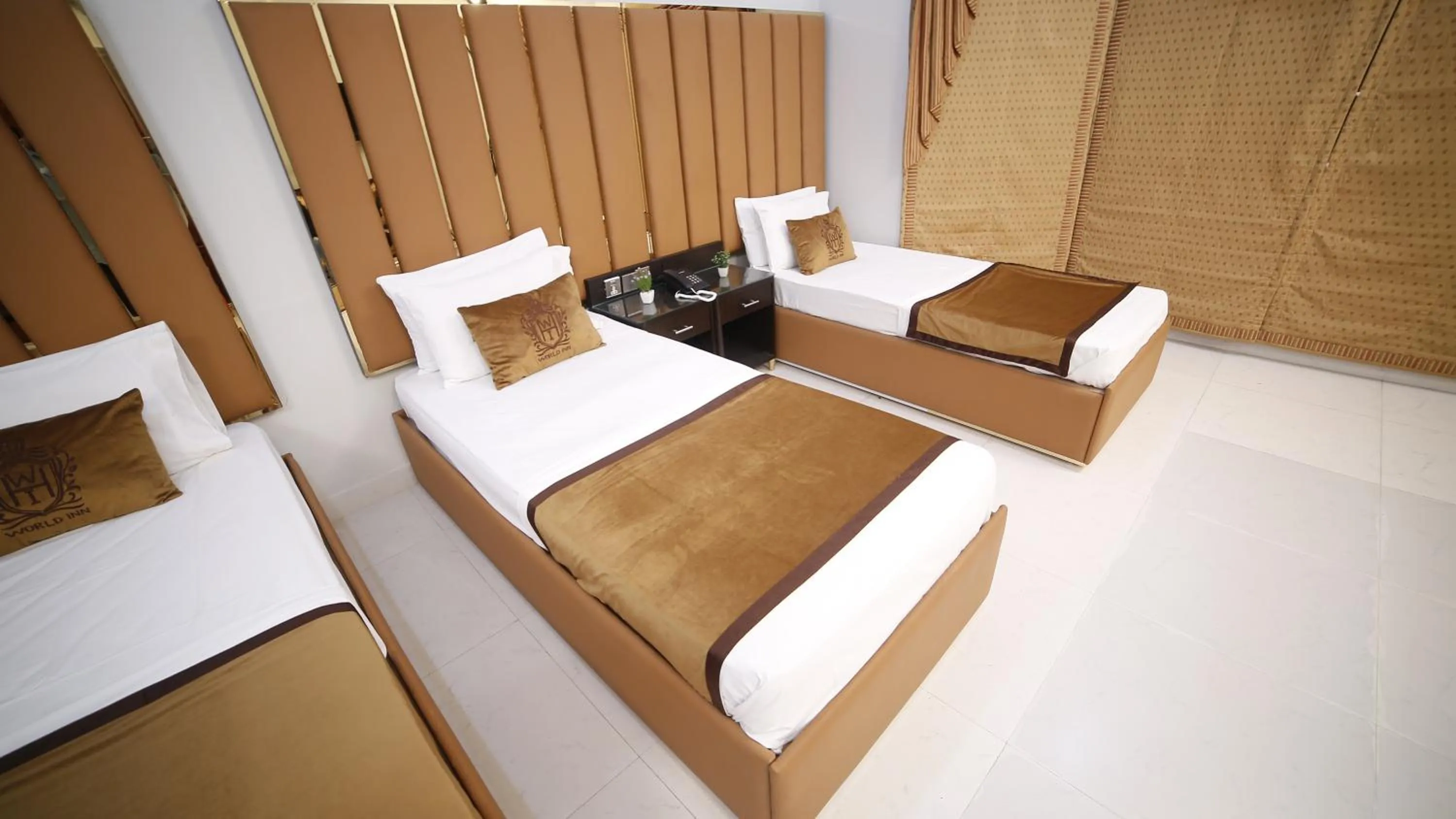 Bed in Four Squares by WI Hotel