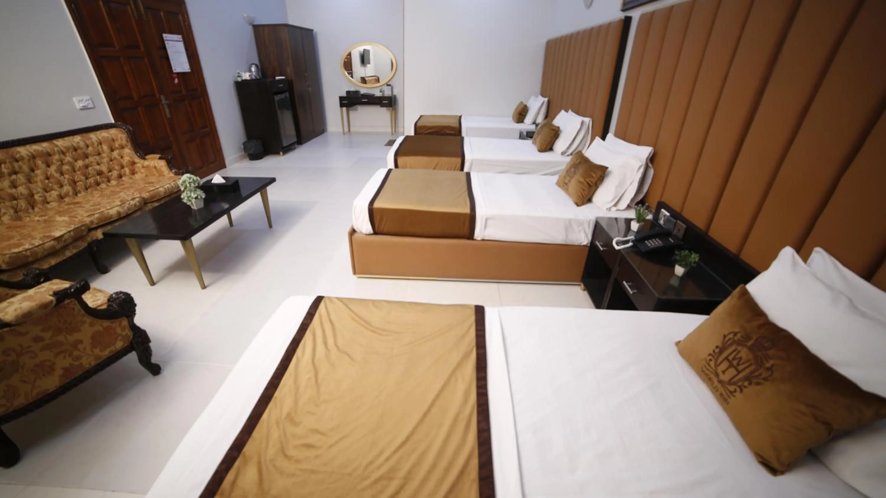 Bed in Four Squares by WI Hotel