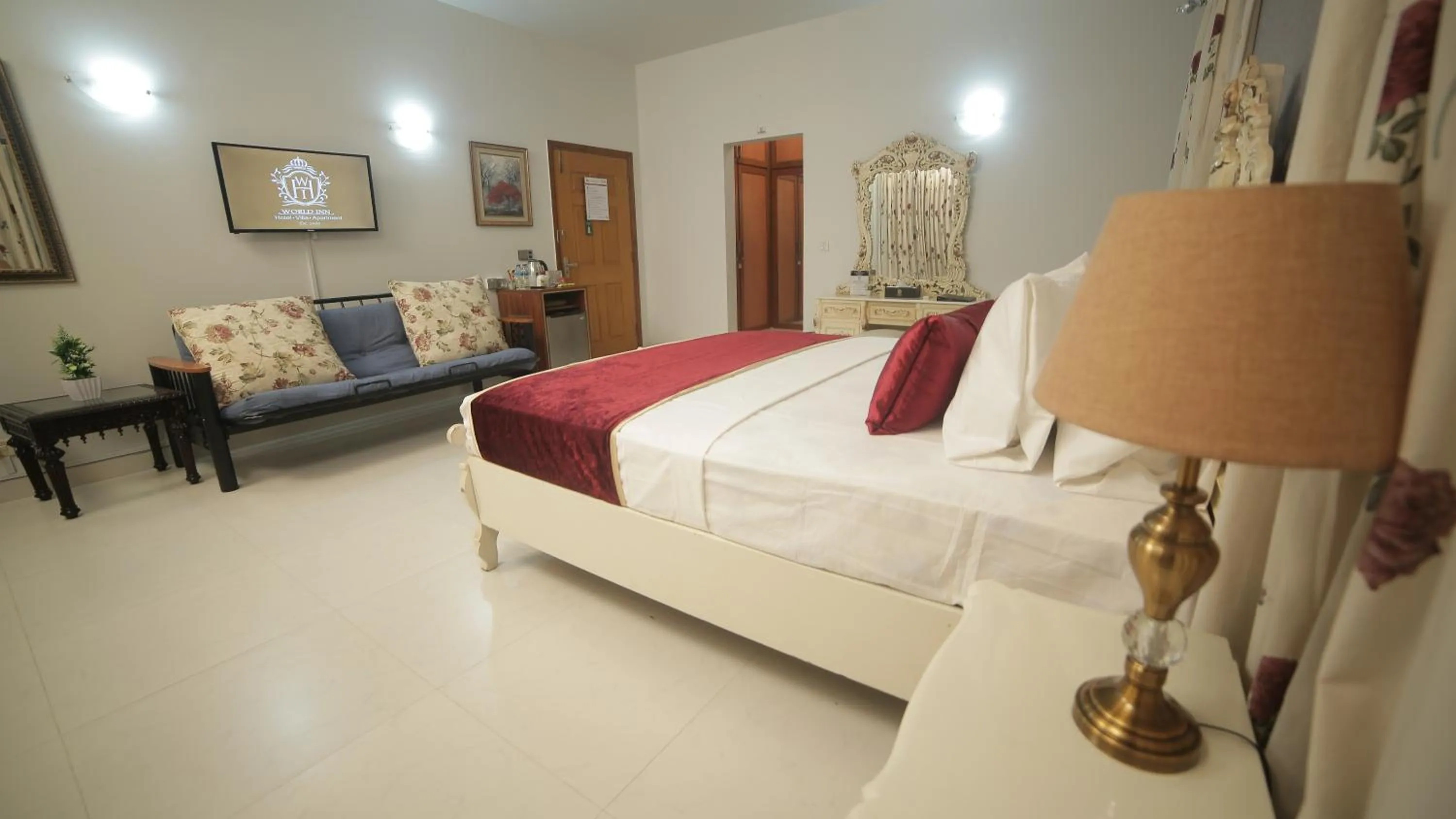 Bed in Four Squares by WI Hotel