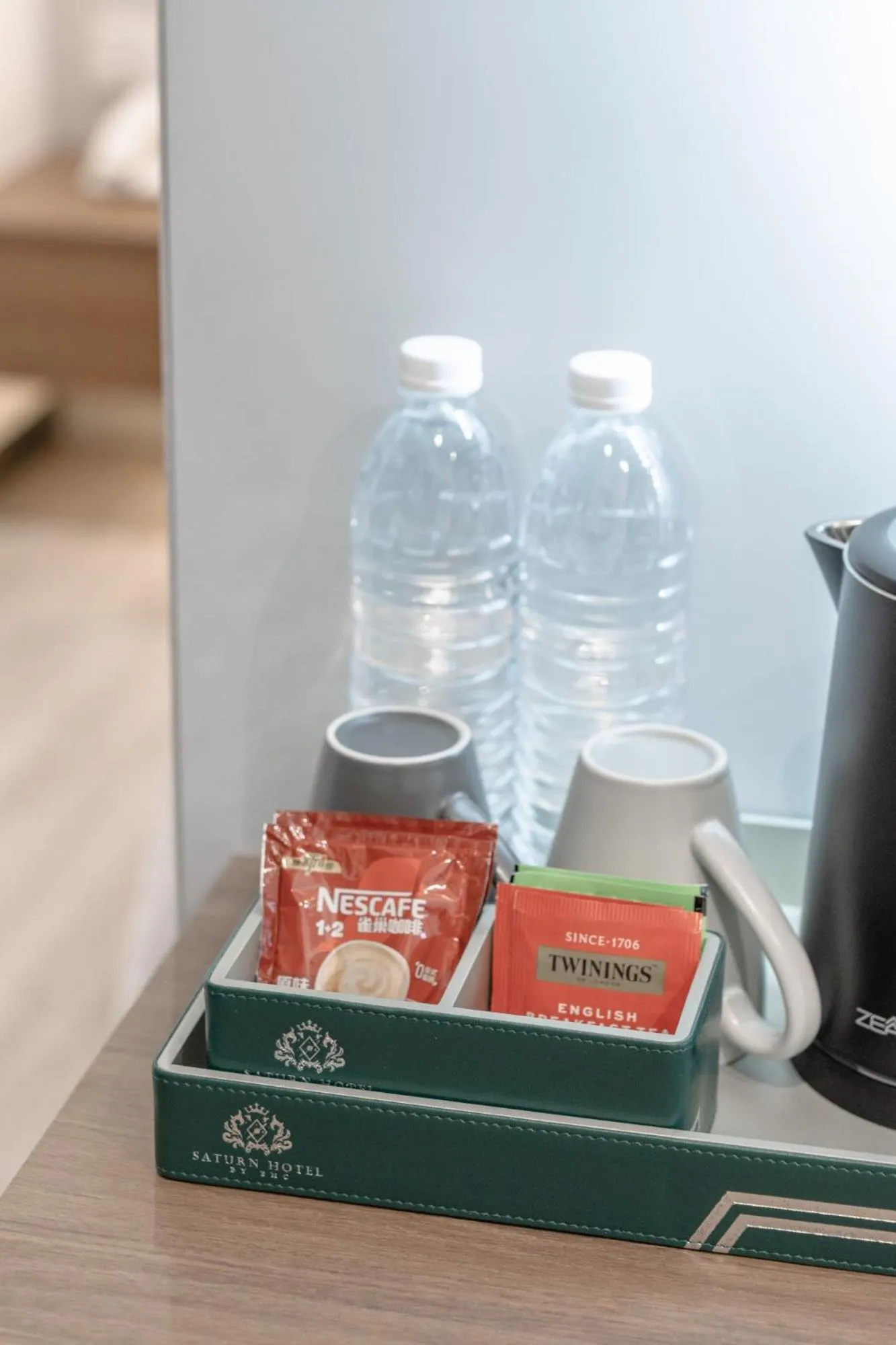 Coffee/tea facilities in Saturn Hotel