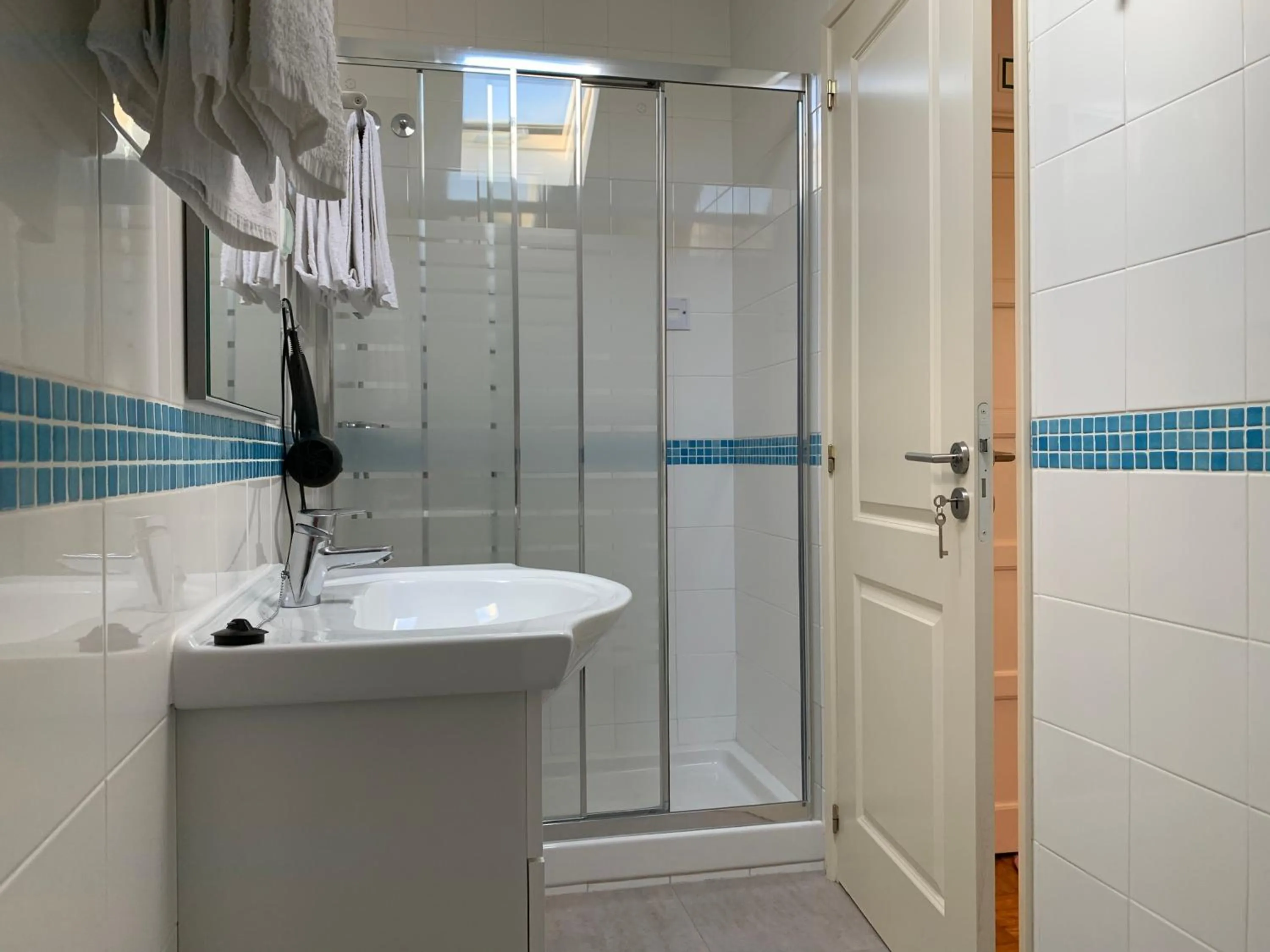 Toilet in Discovery Apartment Expo - Aeroporto