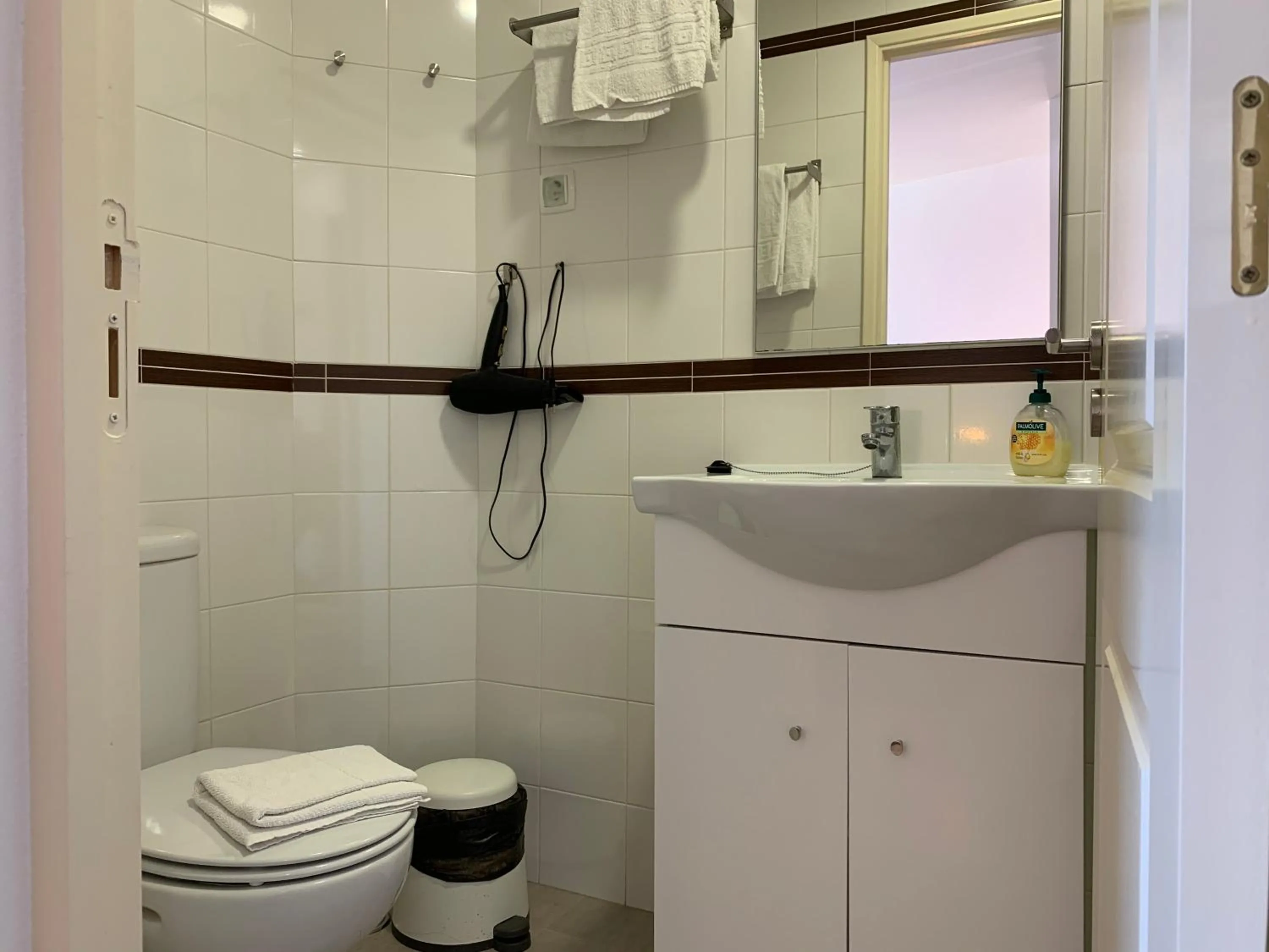 Toilet in Discovery Apartment Expo - Aeroporto