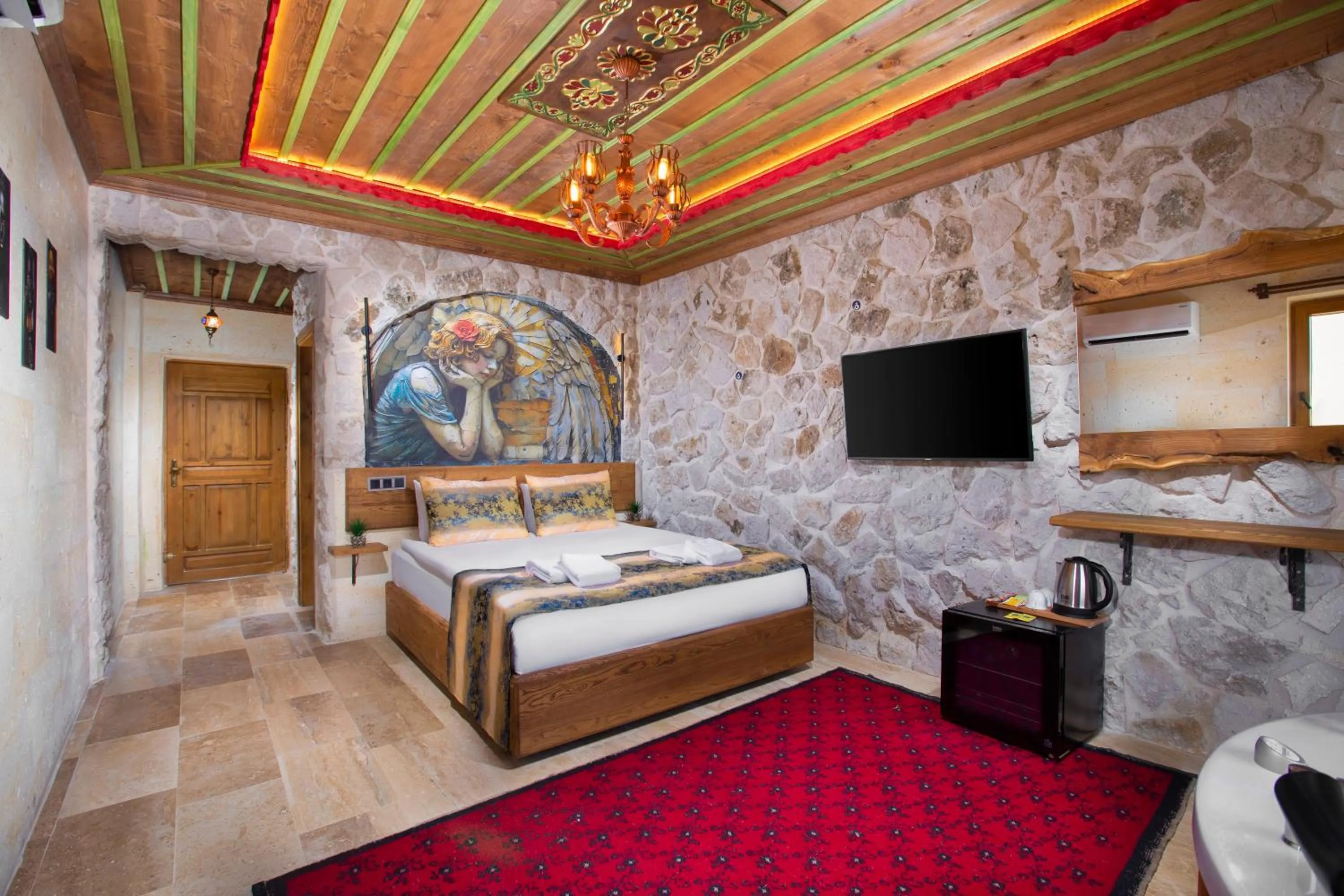 Bed in Cappadocia Fiesta Stone House