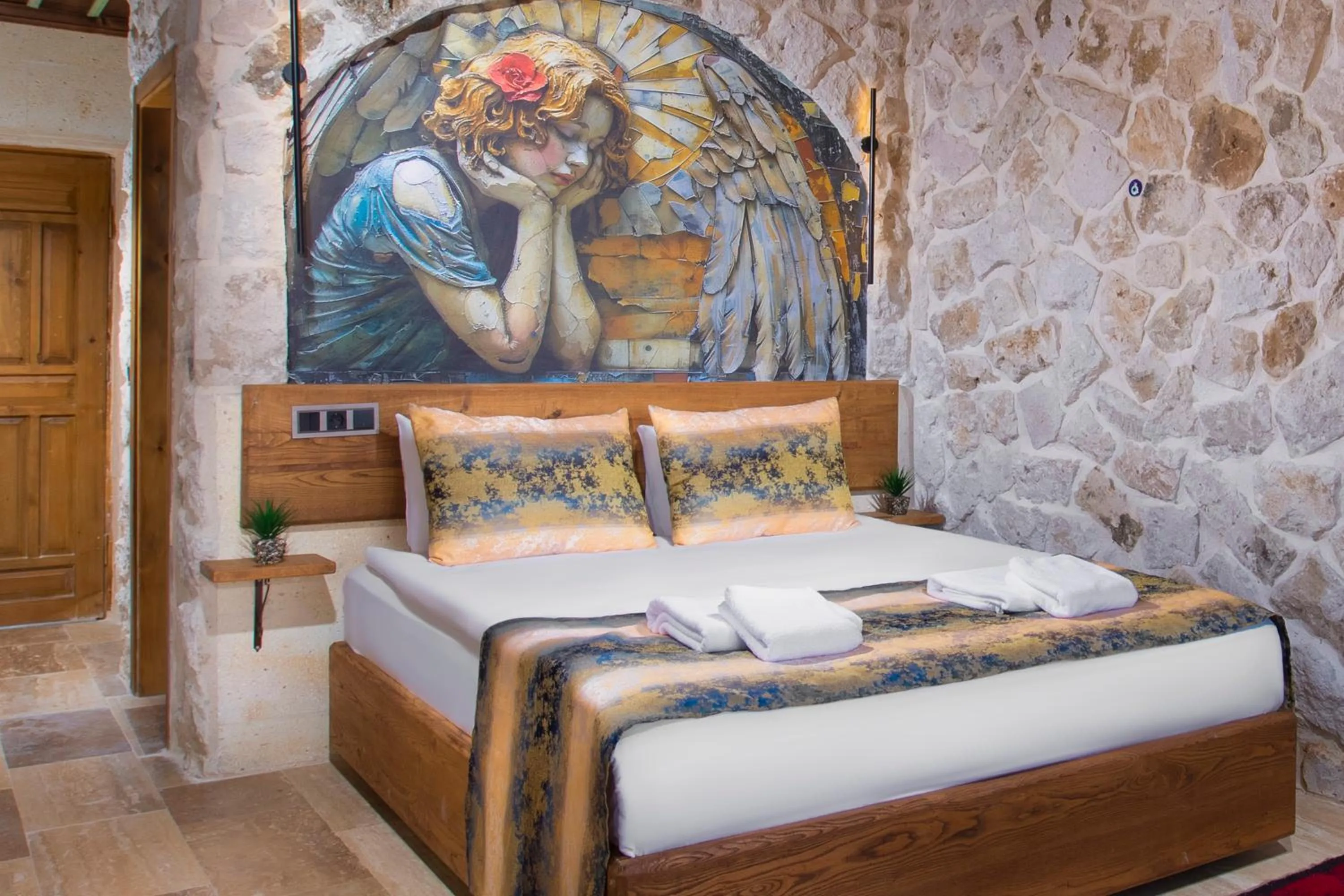 Bed in Cappadocia Fiesta Stone House