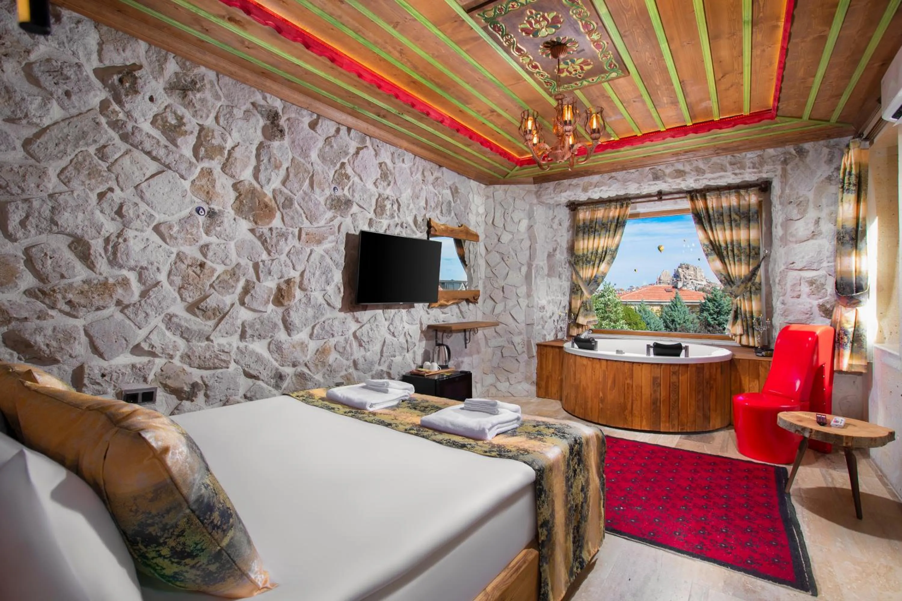 Bed in Cappadocia Fiesta Stone House