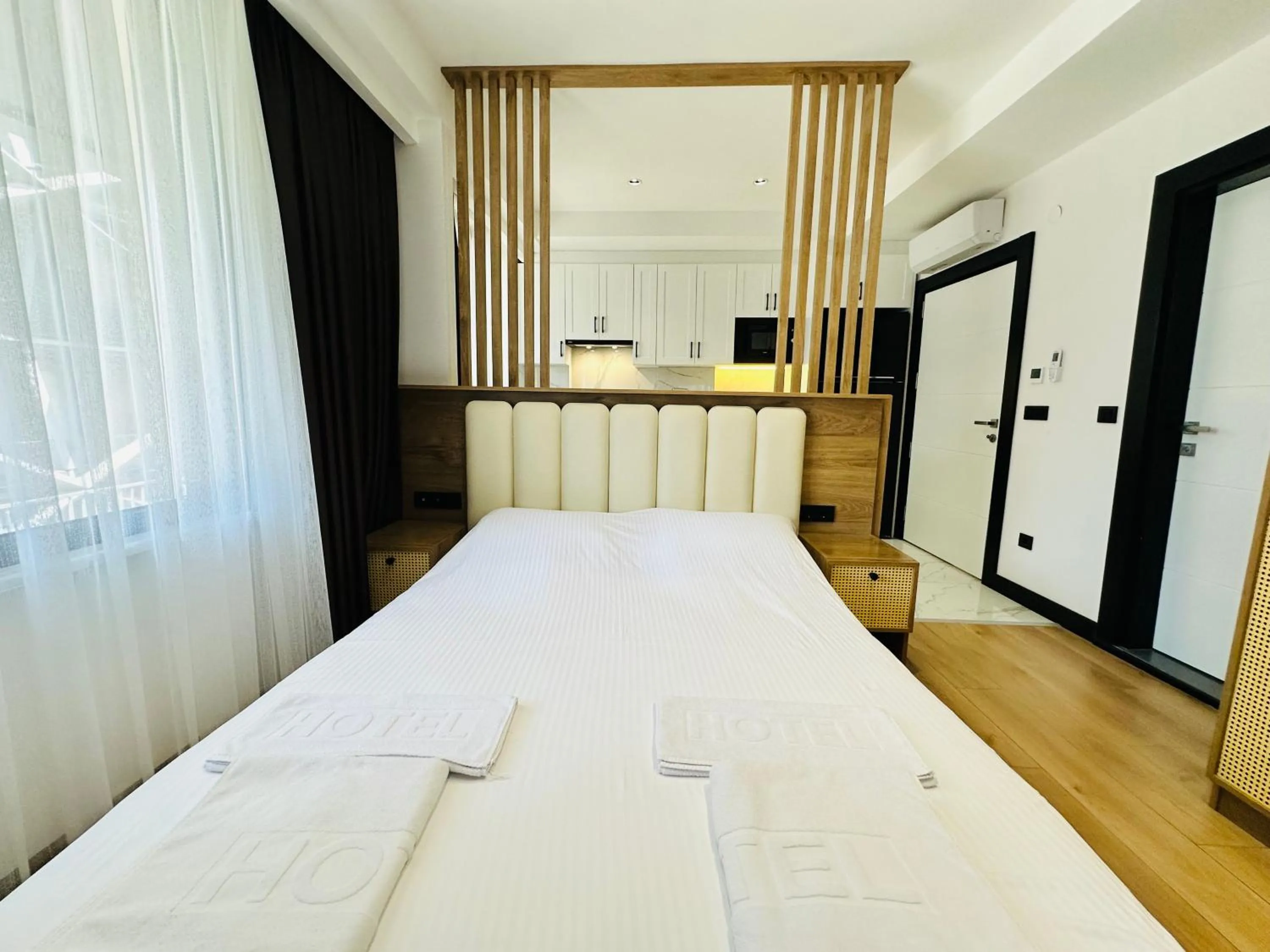 Bed in Rose Point Residence