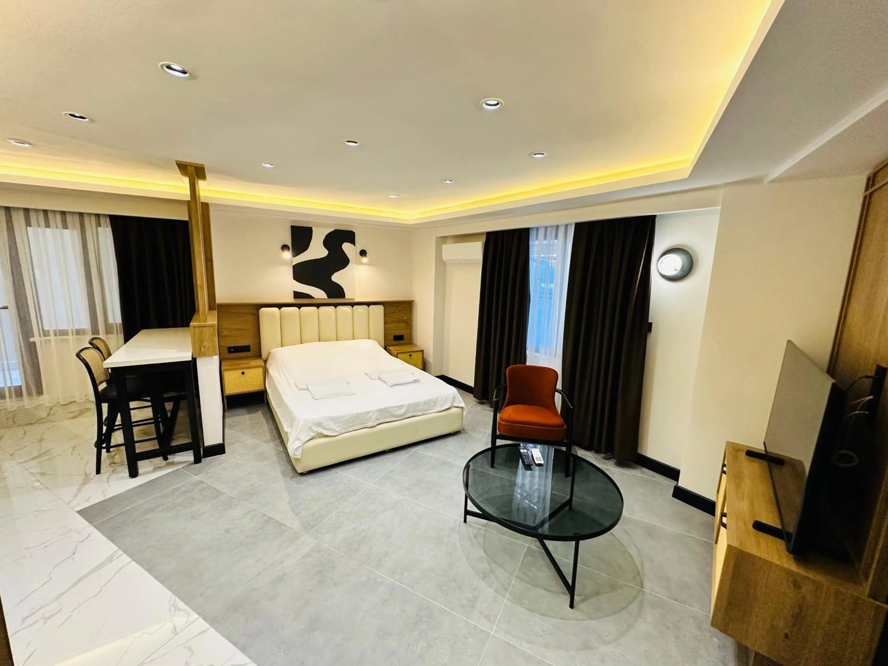 Bed in Rose Point Residence