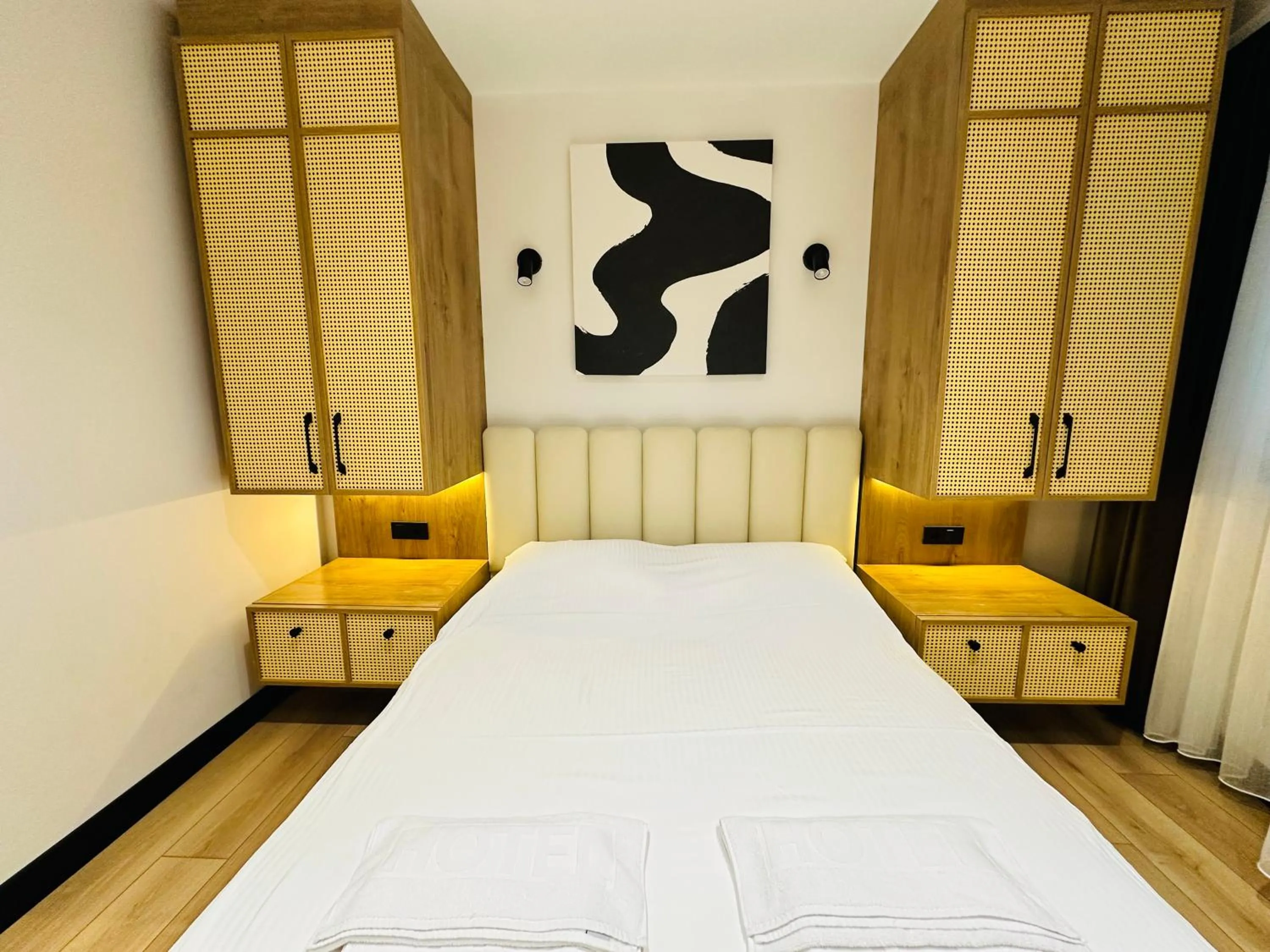 Bed in Rose Point Residence