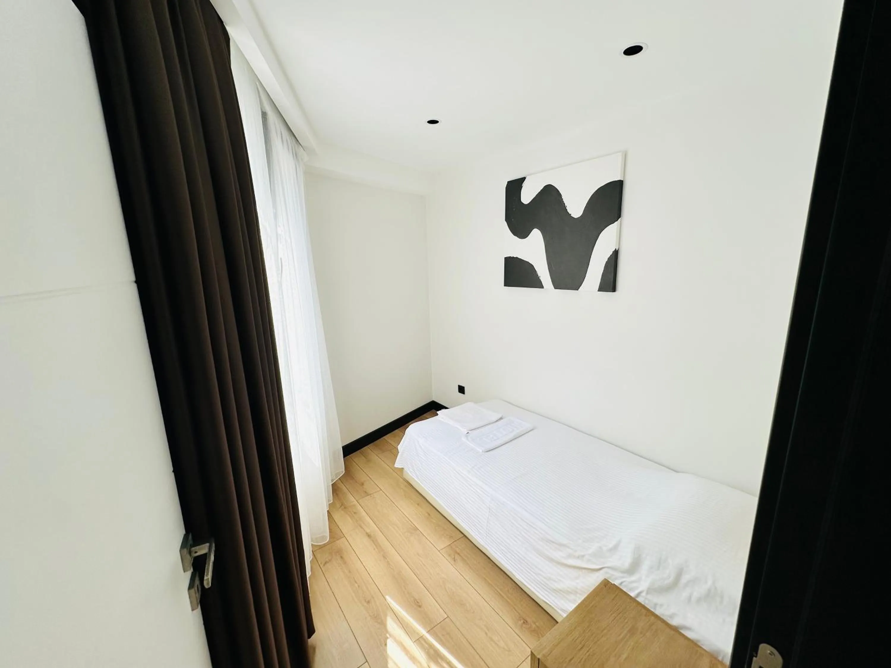 Bed in Rose Point Residence