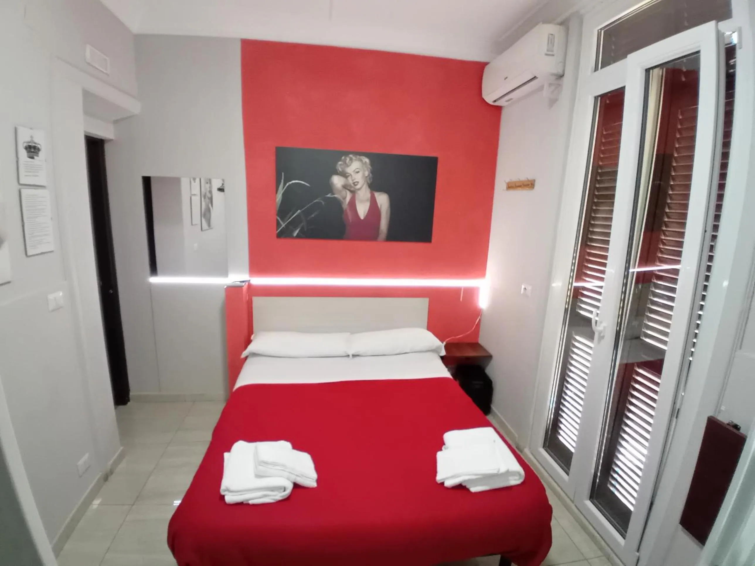 Bed in B&B Central Palace King Of Rome