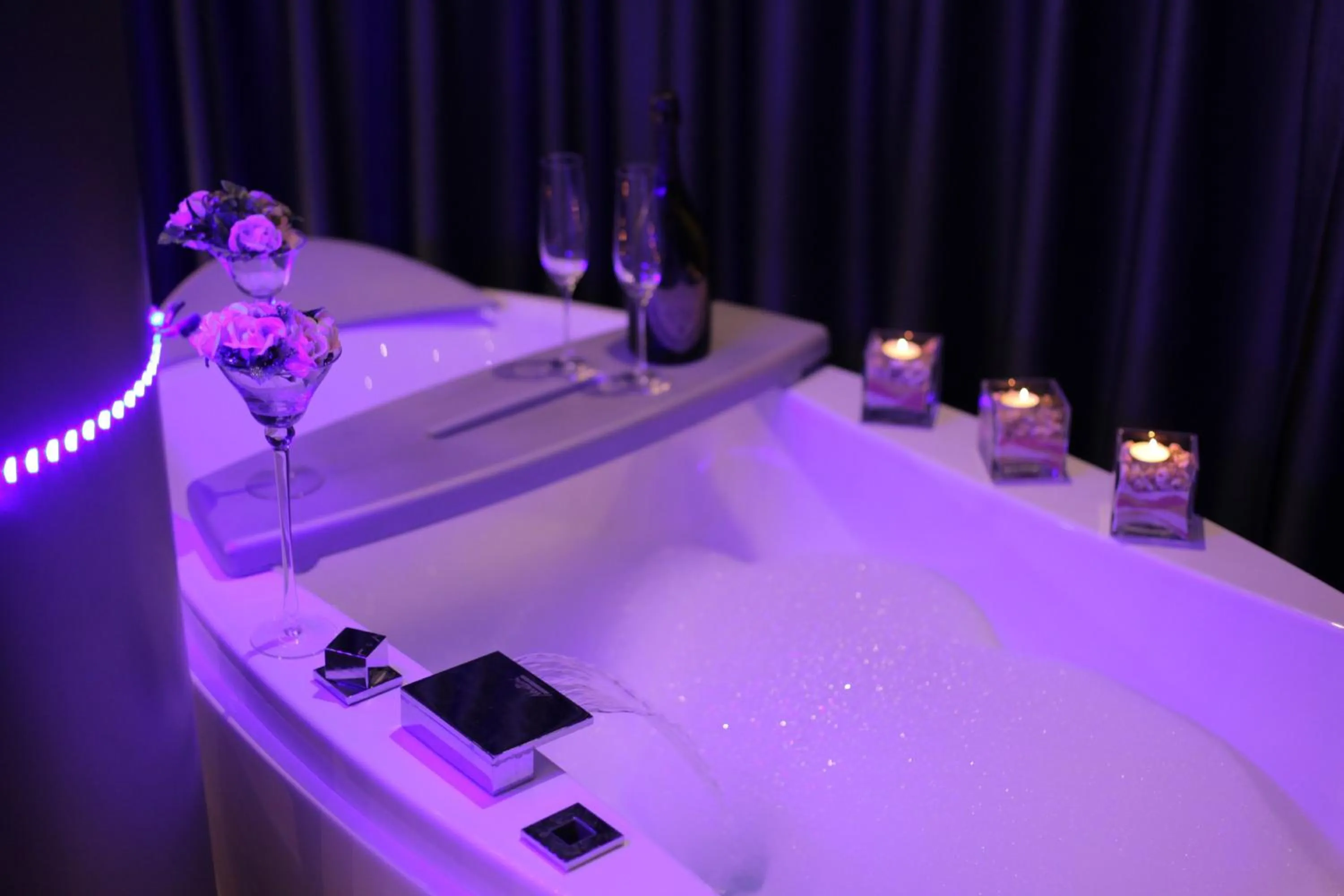 Photo of the whole room in City Palace Hotel