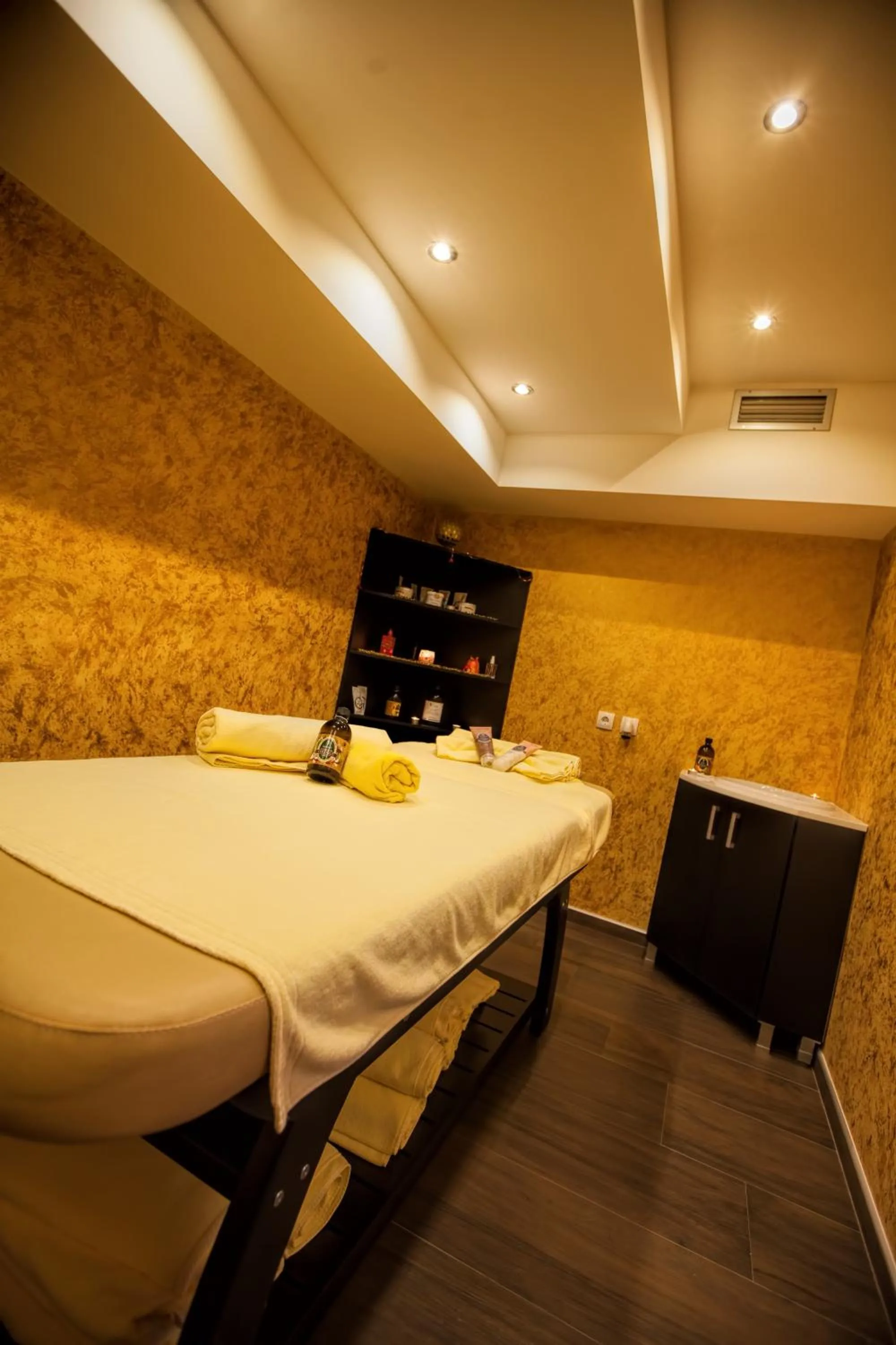 Massage, Bed in City Palace Hotel