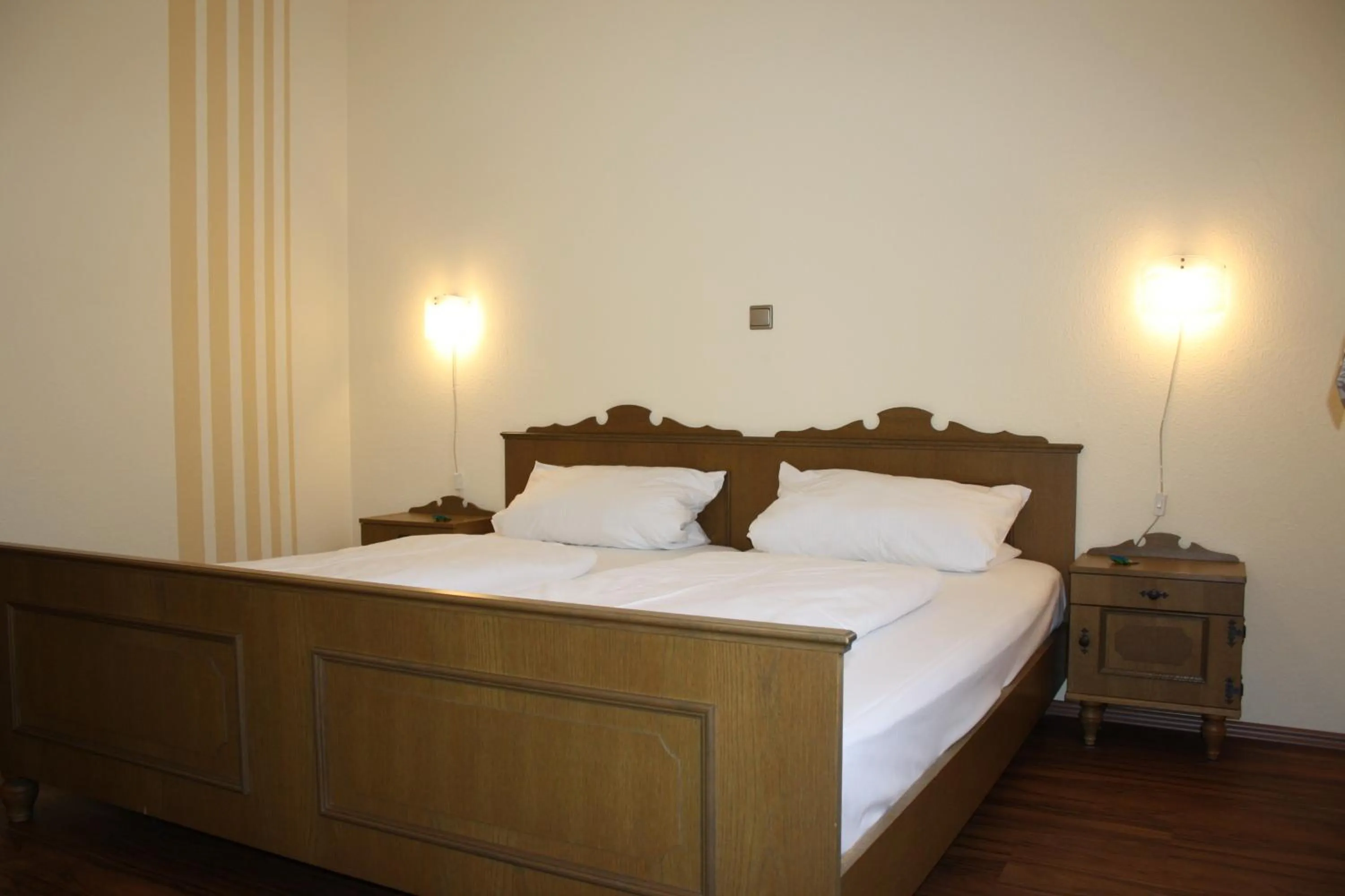 Bed in Gasthof und Pension Zur Frischen Quelle