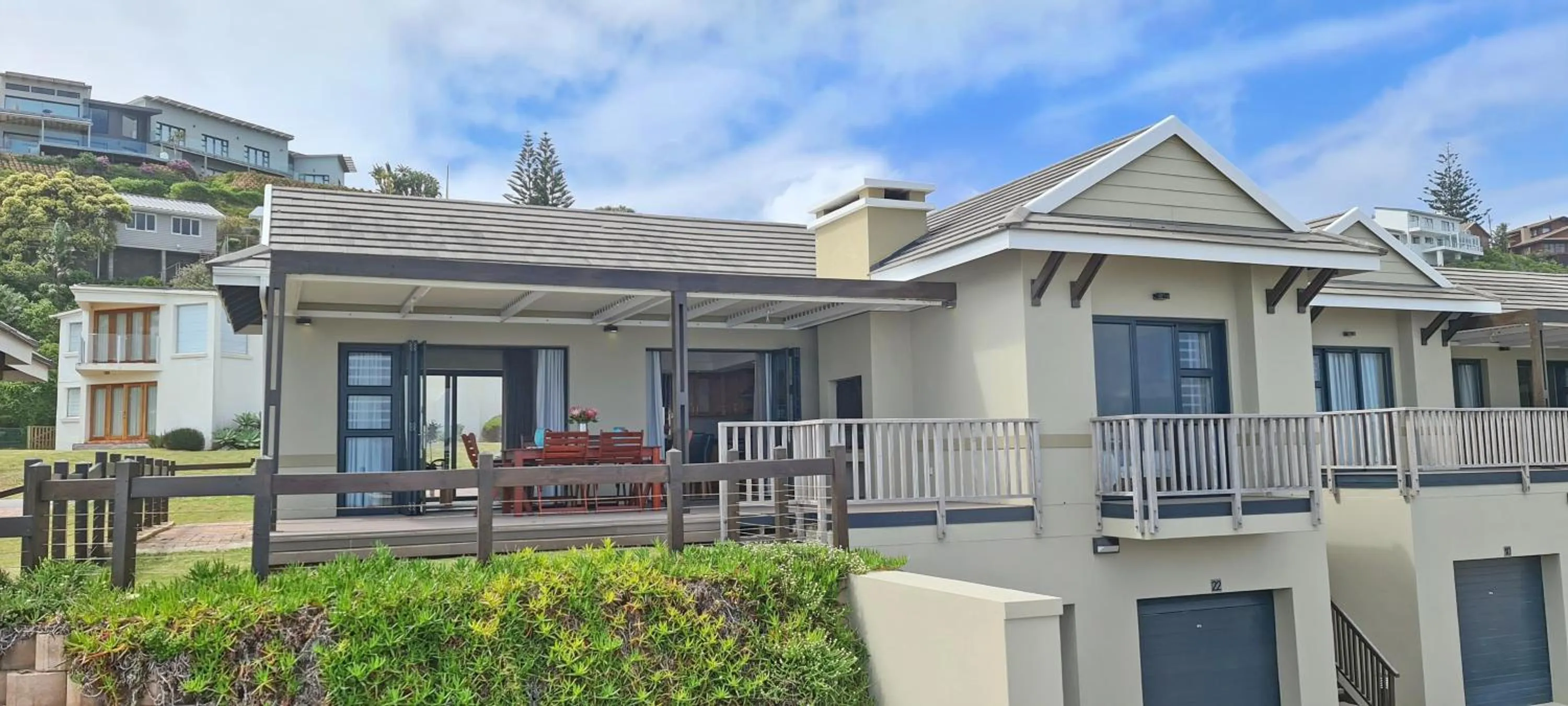 Property building in Brenton Haven Beachfront Resort