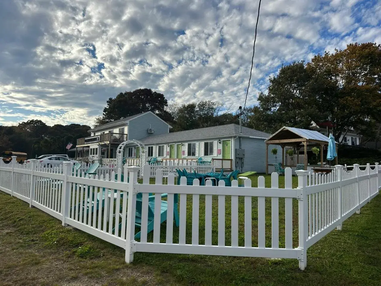 Property building in The Inn at Buzzards Bay Property building in The Inn at Buzzards Bay
