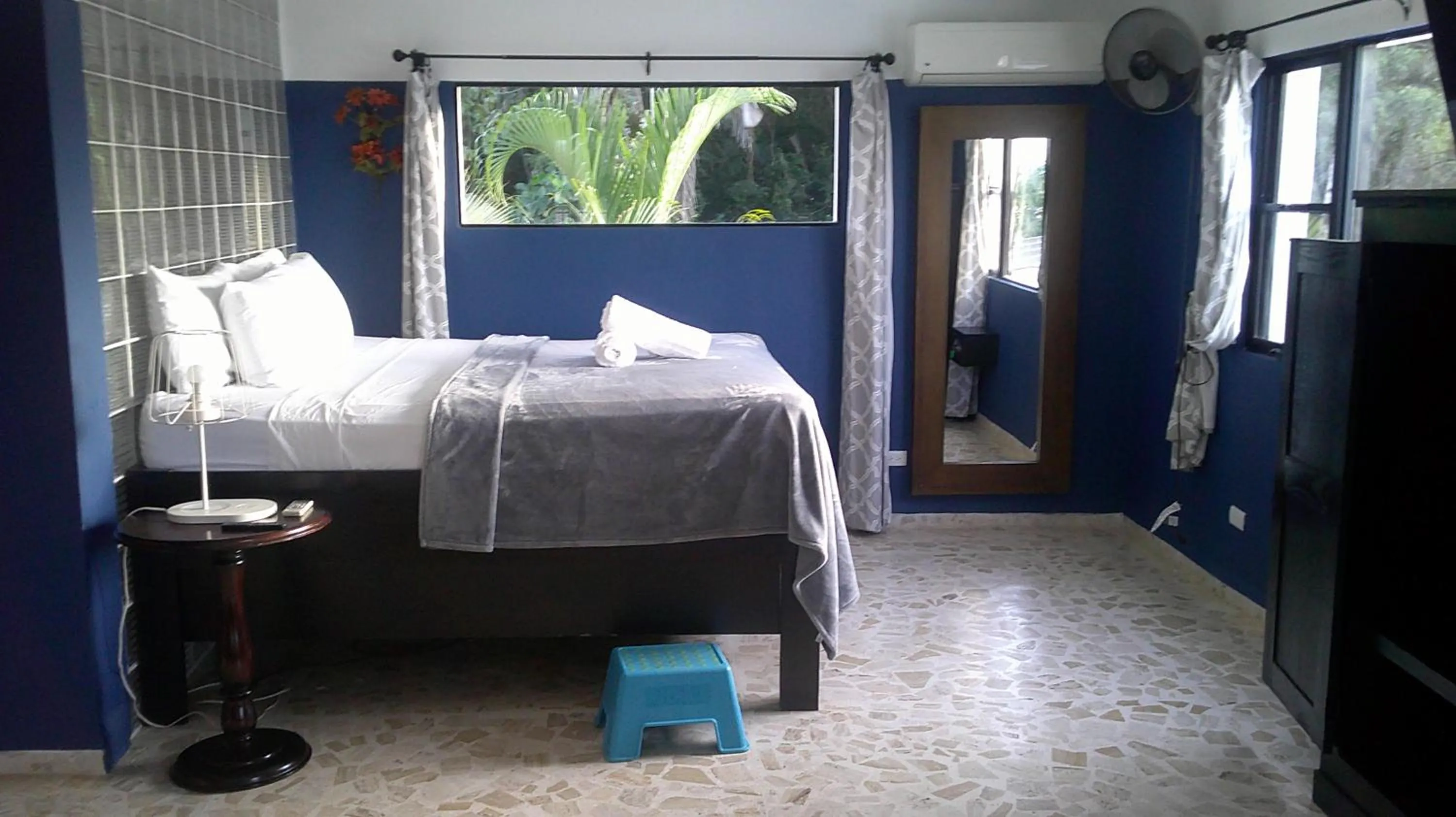 E&J Boutique Residences