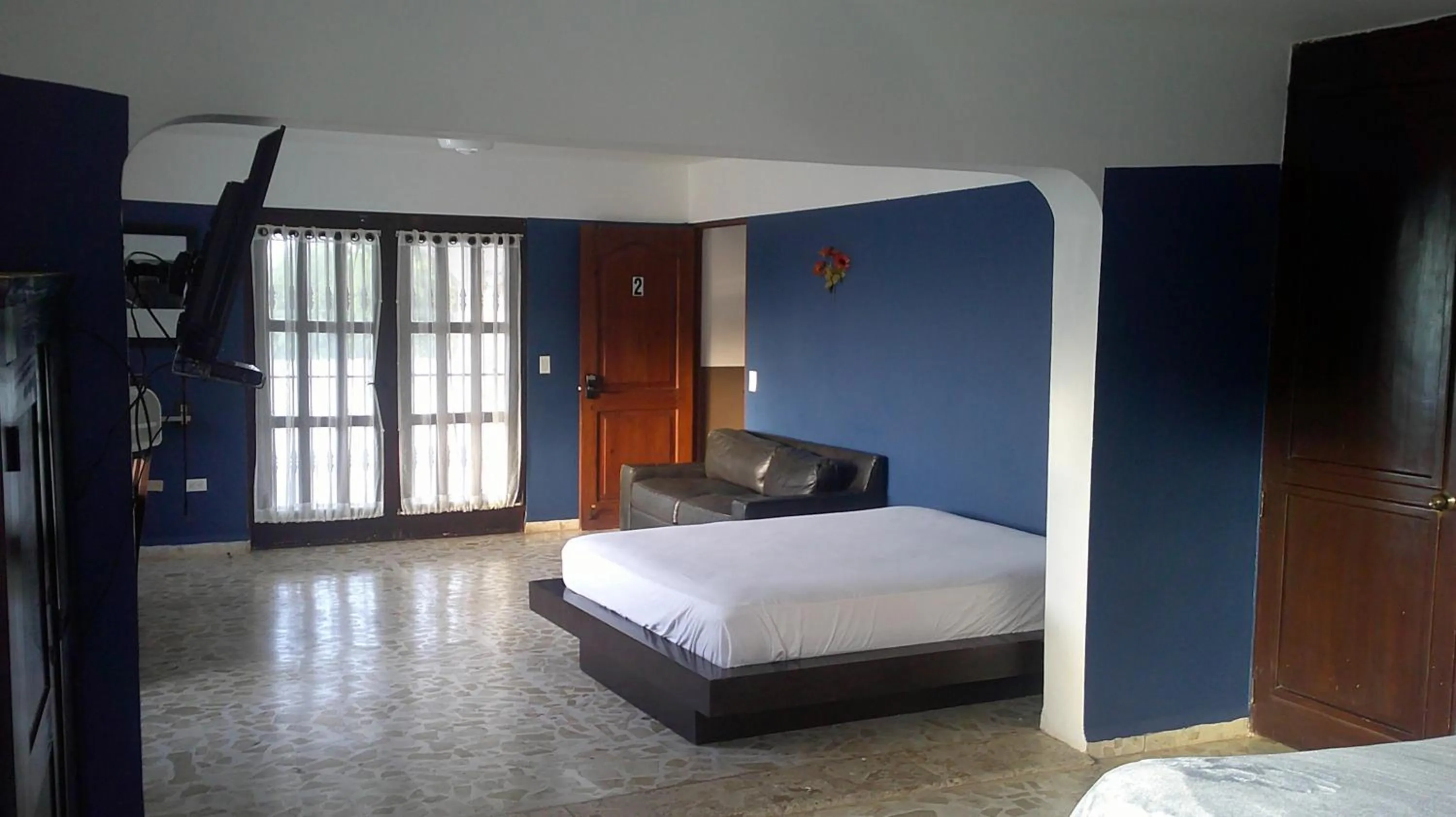 E&J Boutique Residences