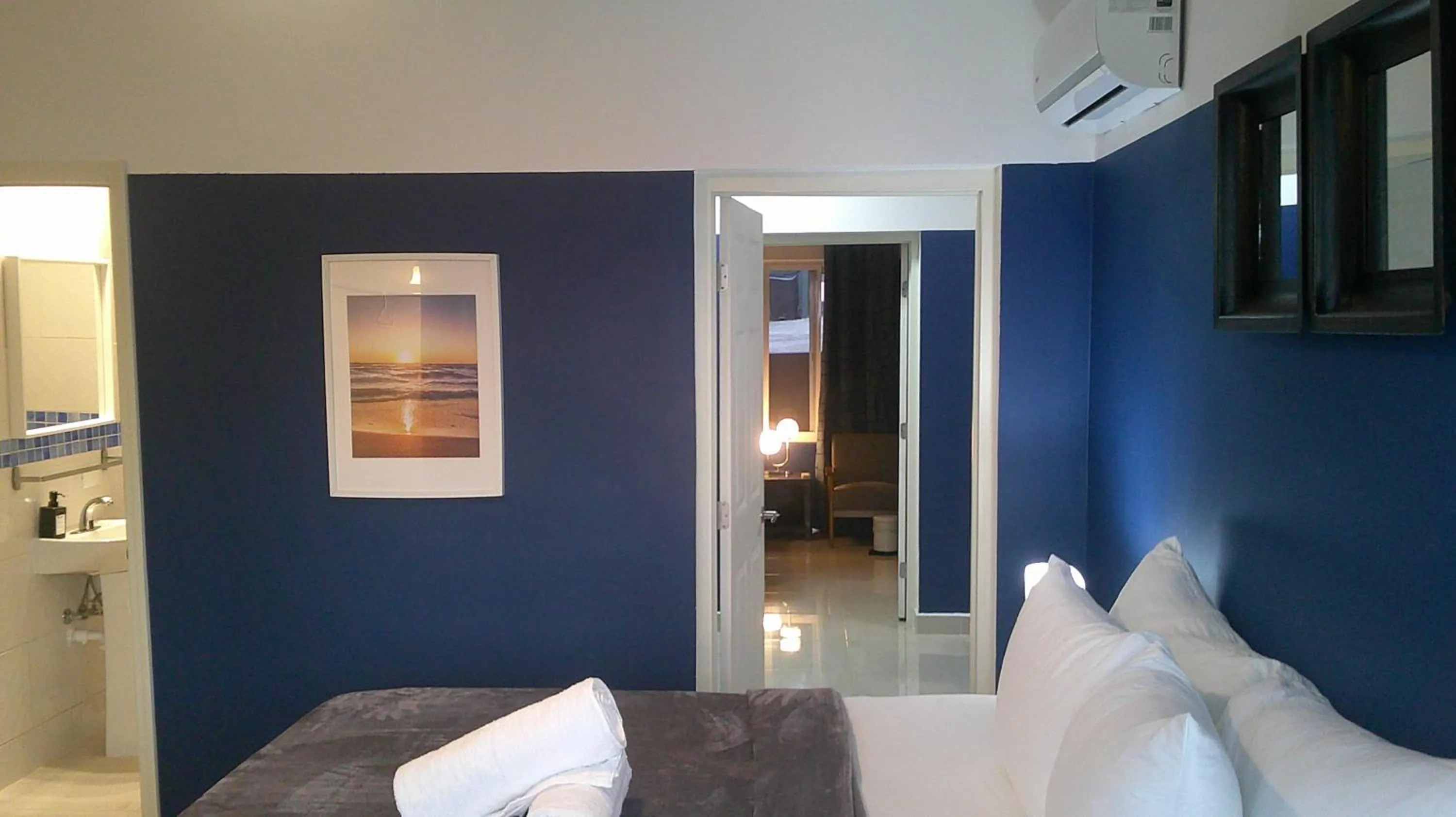 E&J Boutique Residences