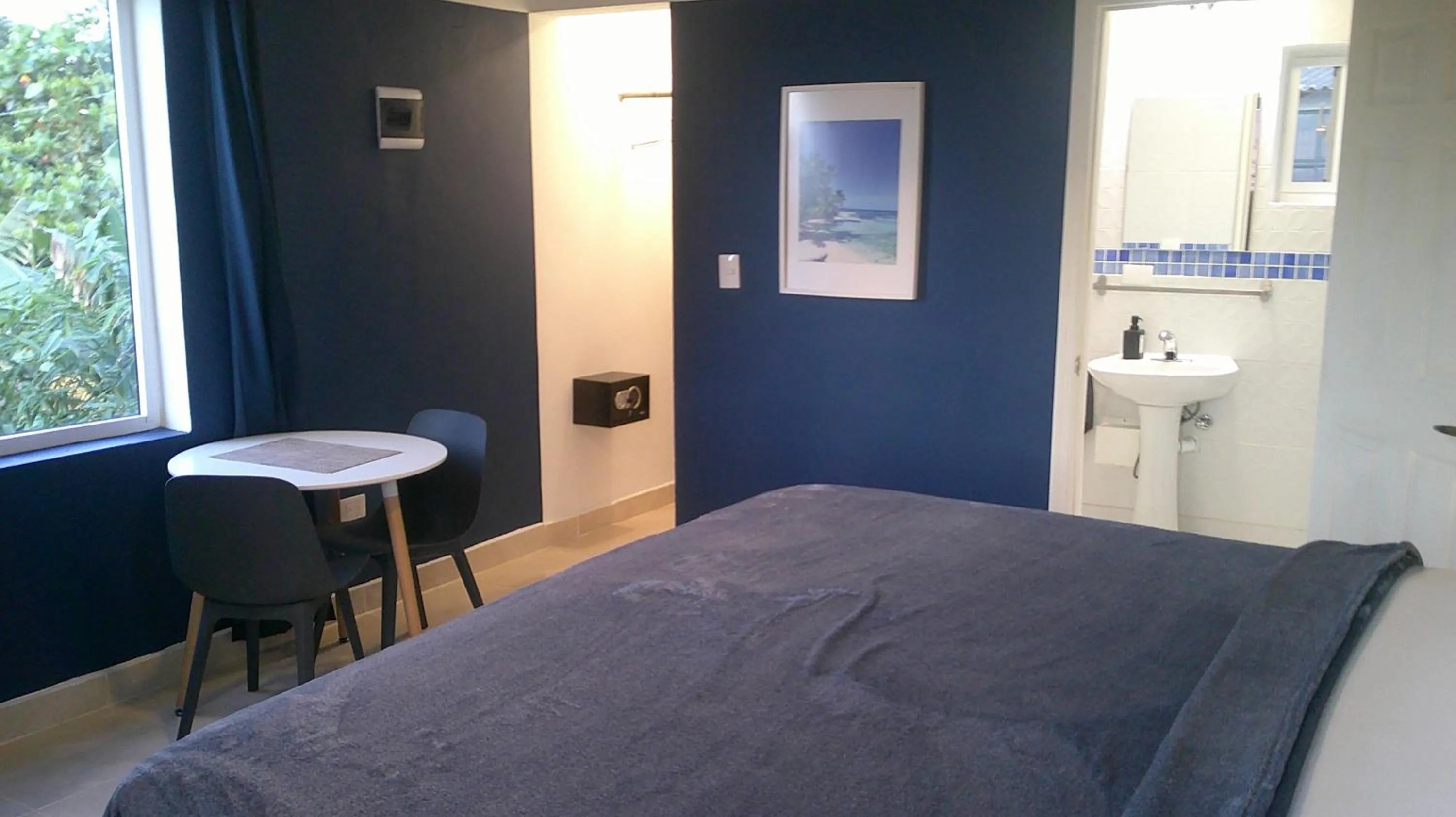 E&J Boutique Residences