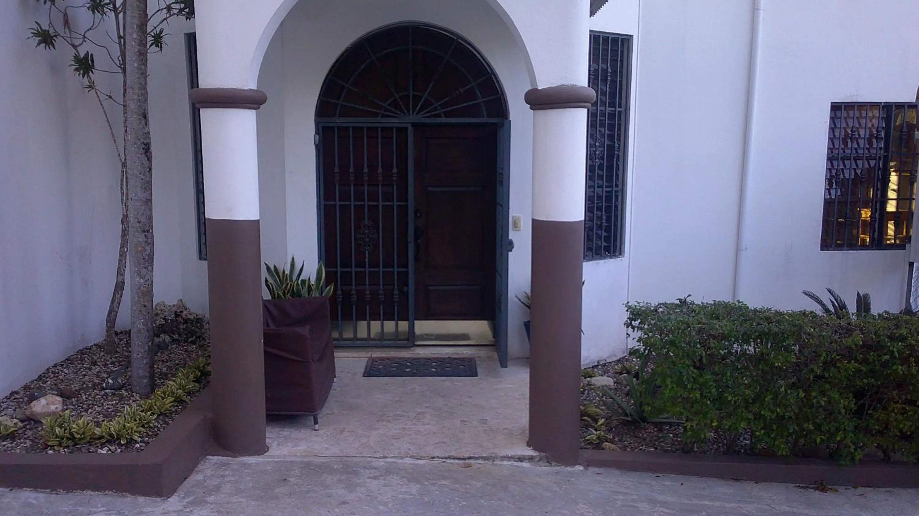 E&J Boutique Residences