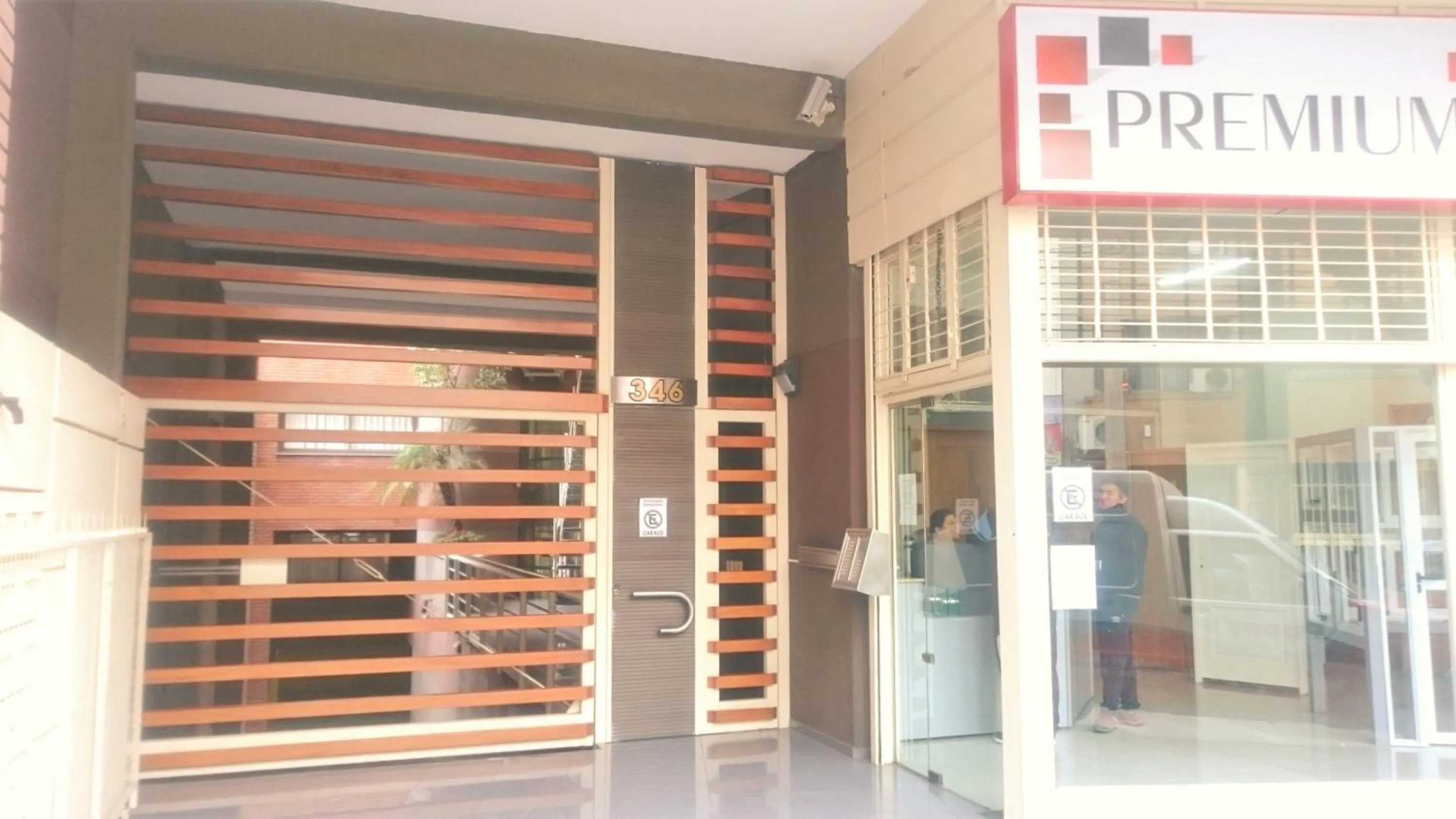 Facade/entrance in Apartamentos Mendoza Premium