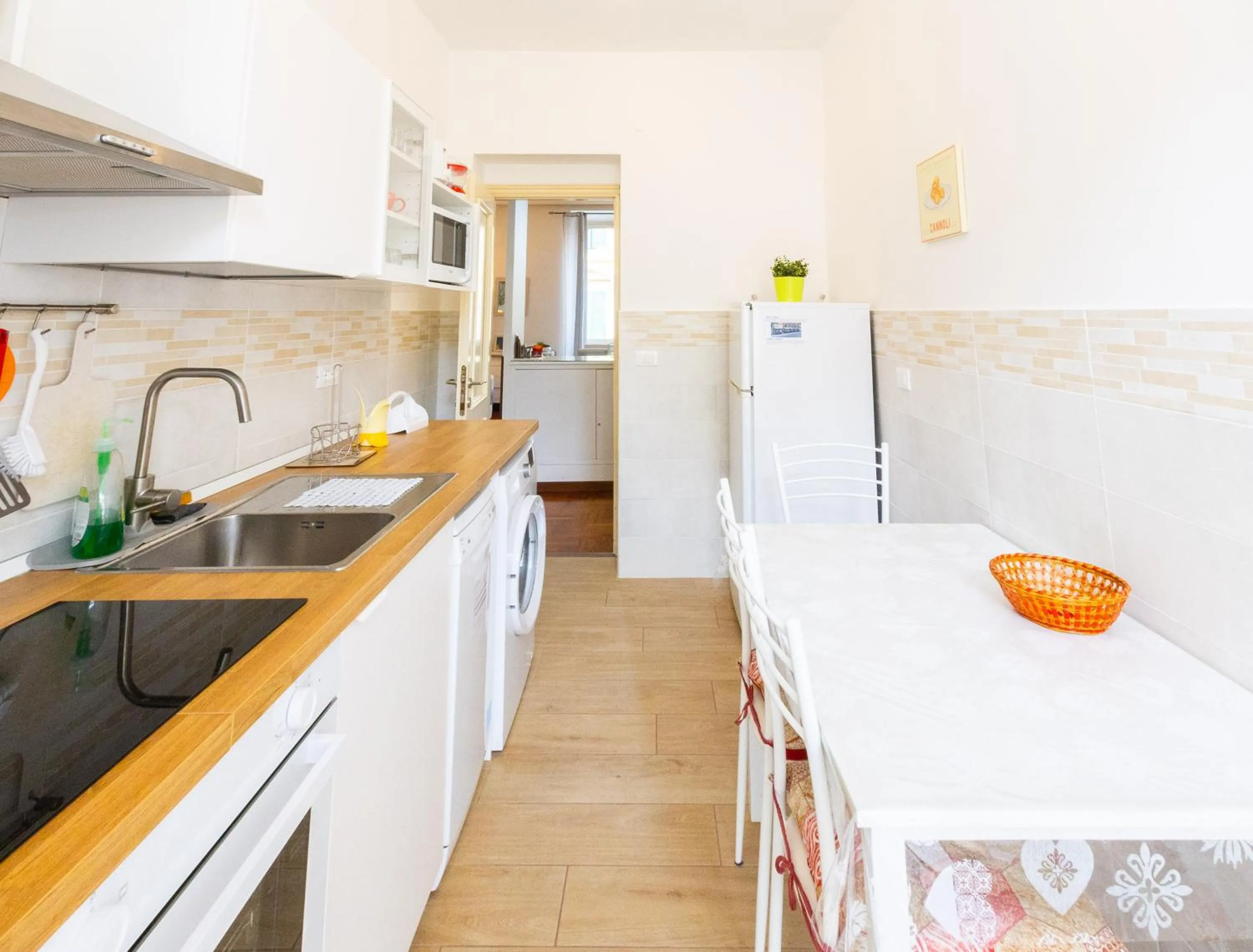 Kitchen or kitchenette in Vespasiano 49