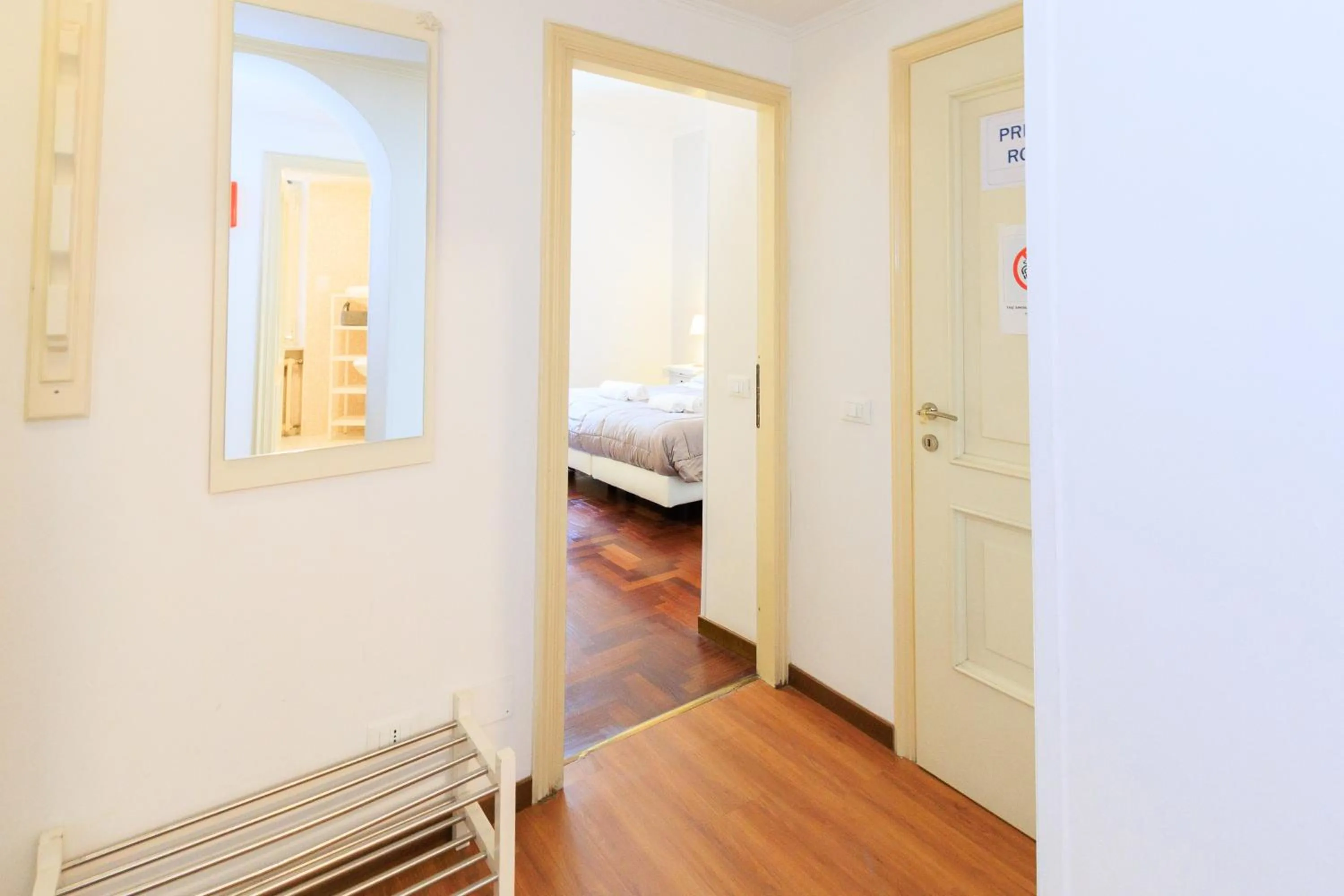 Bedroom, Bed in Vespasiano 49