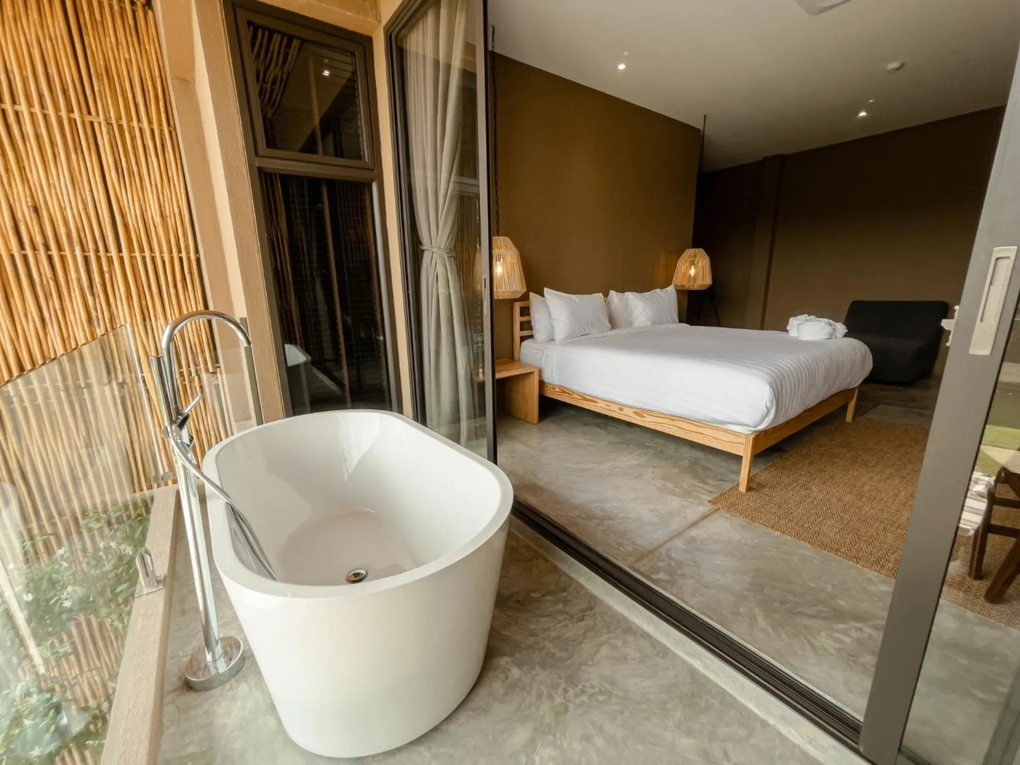 Bed in Historykan Kanchanaburi Hotel