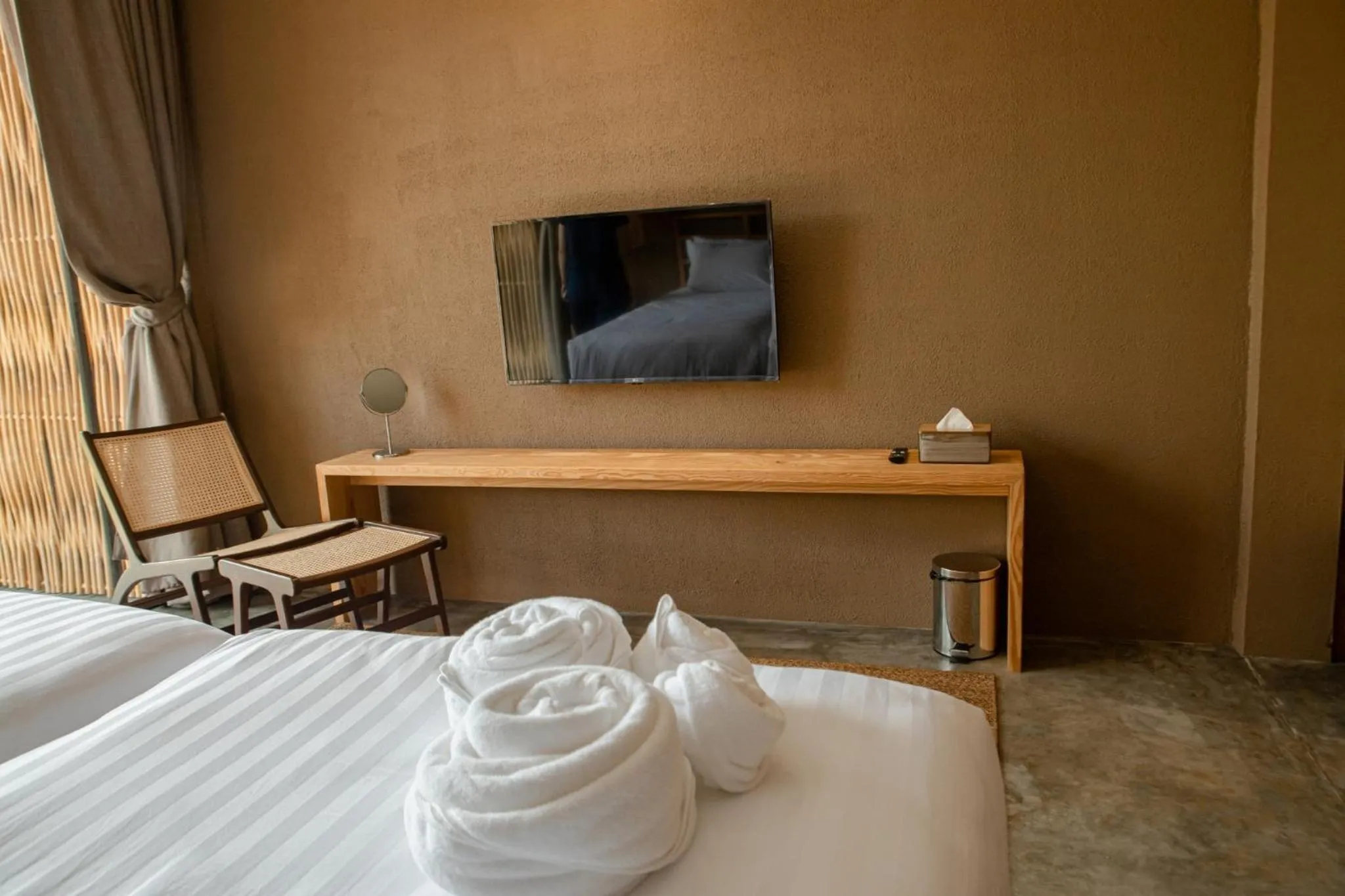 Bed in Historykan Kanchanaburi Hotel