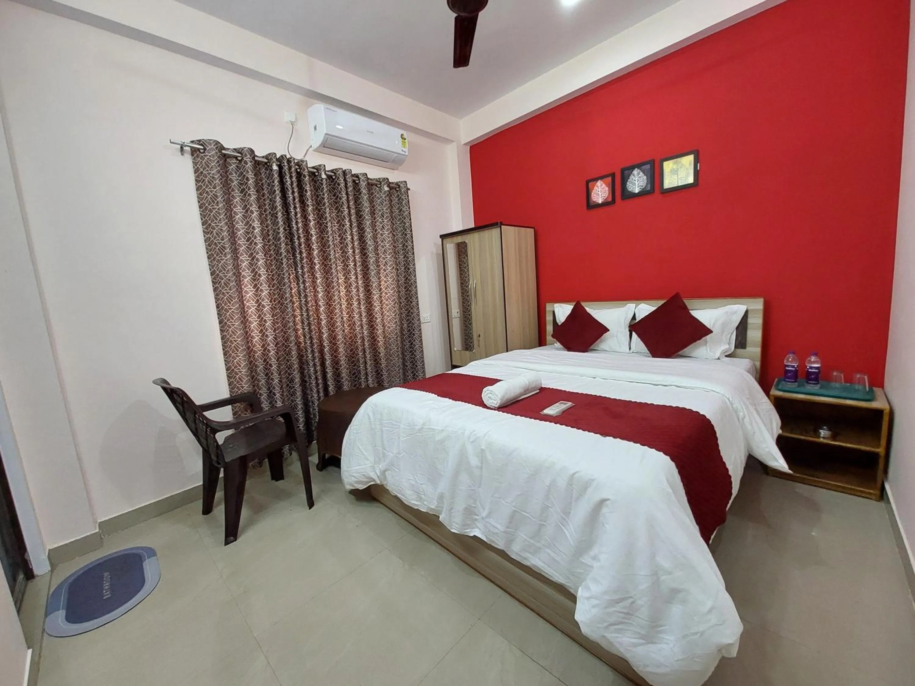 Bed in Manor Residency