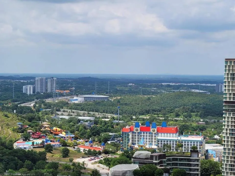 GM 1205 Couple Cozy Netflix 100mbps BySTAY