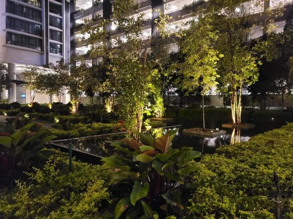 GM 1205 Couple Cozy Netflix 100mbps BySTAY