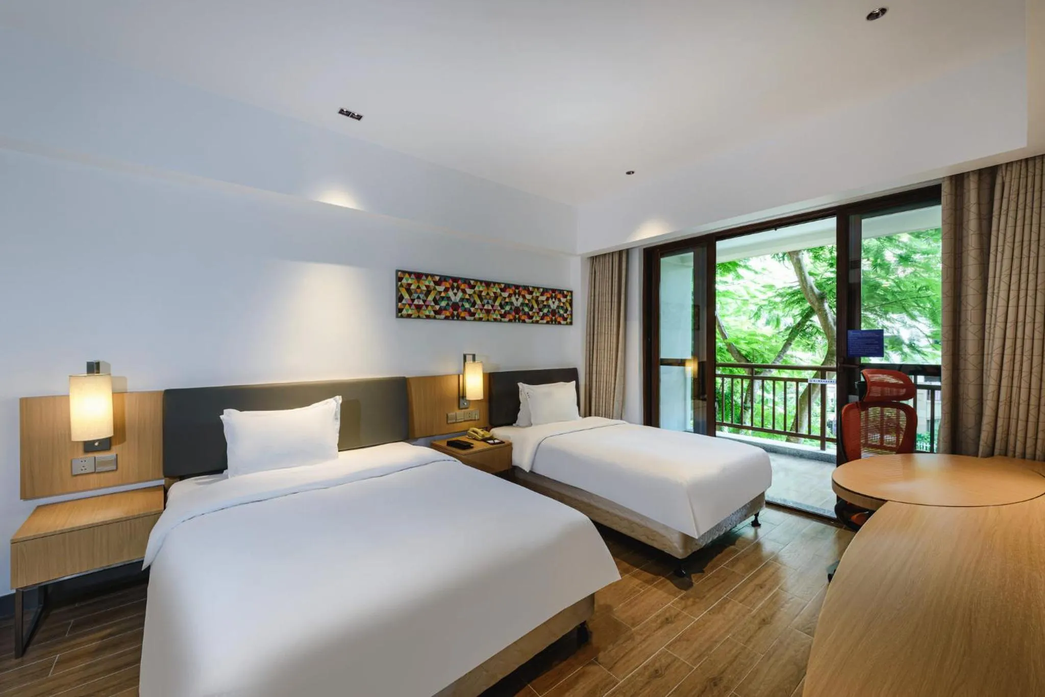 Photo of the whole room, Bed in Holiday Inn Express Haikou West Coast by IHG