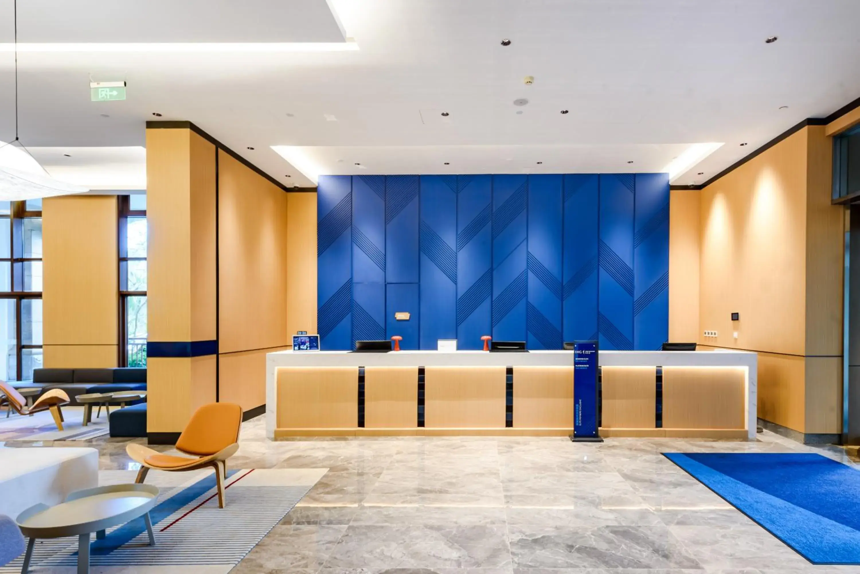 Lobby or reception in Holiday Inn Express Haikou West Coast by IHG Lobby or reception in Holiday Inn Express Haikou West Coast by IHG