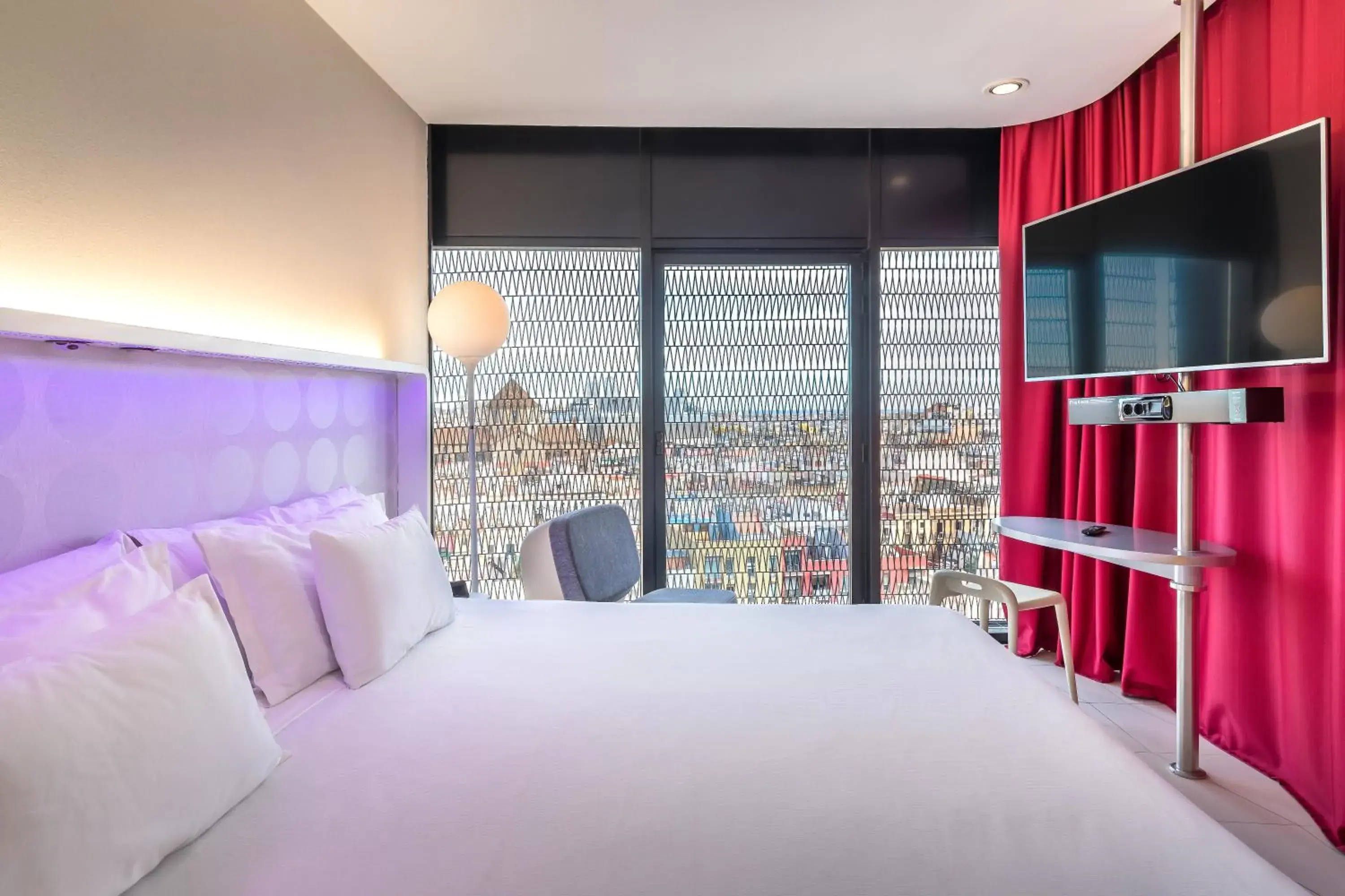 Bedroom, Bed in Barceló Raval Bedroom, Bed in Barceló Raval