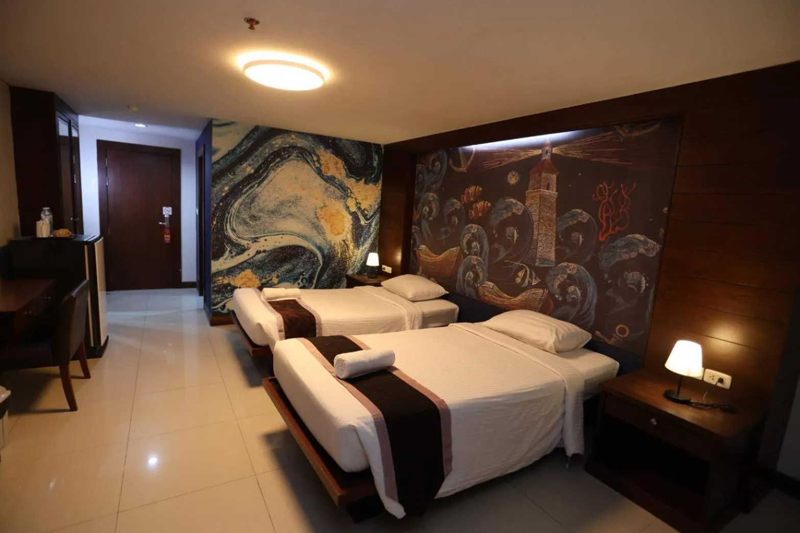 Photo of the whole room, Bed in Convenient Grand Plus Hotel Suvarnabhumi