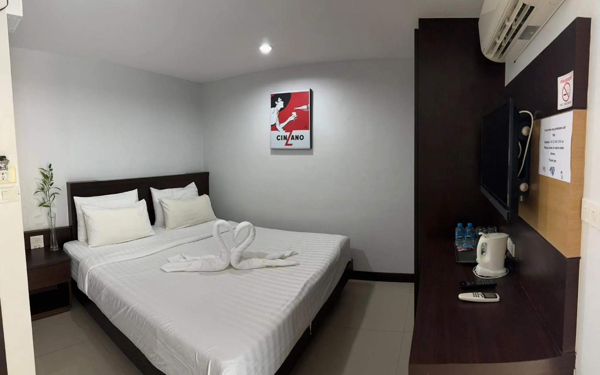 Bed in La Casa Patong