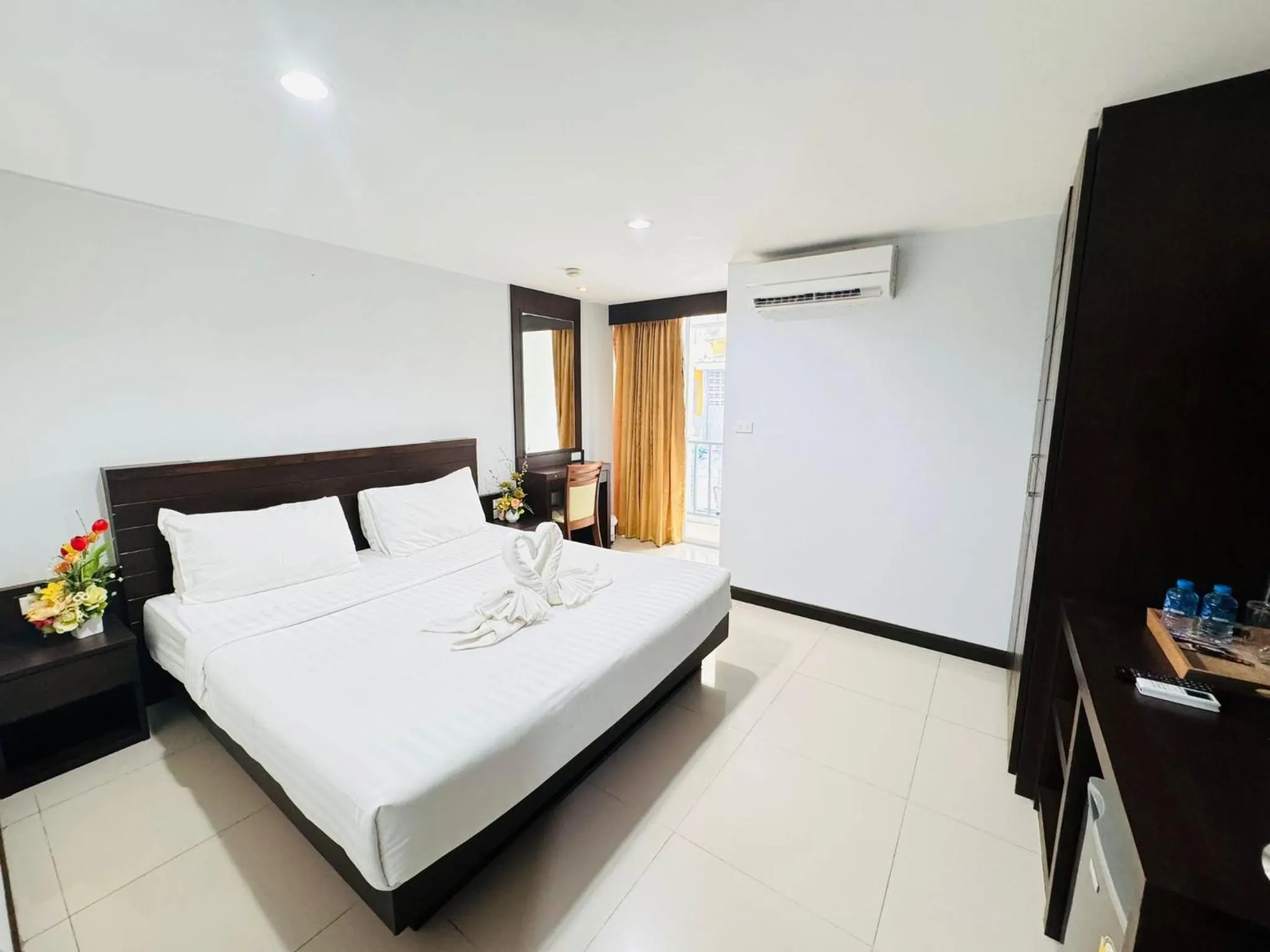 Bed in La Casa Patong