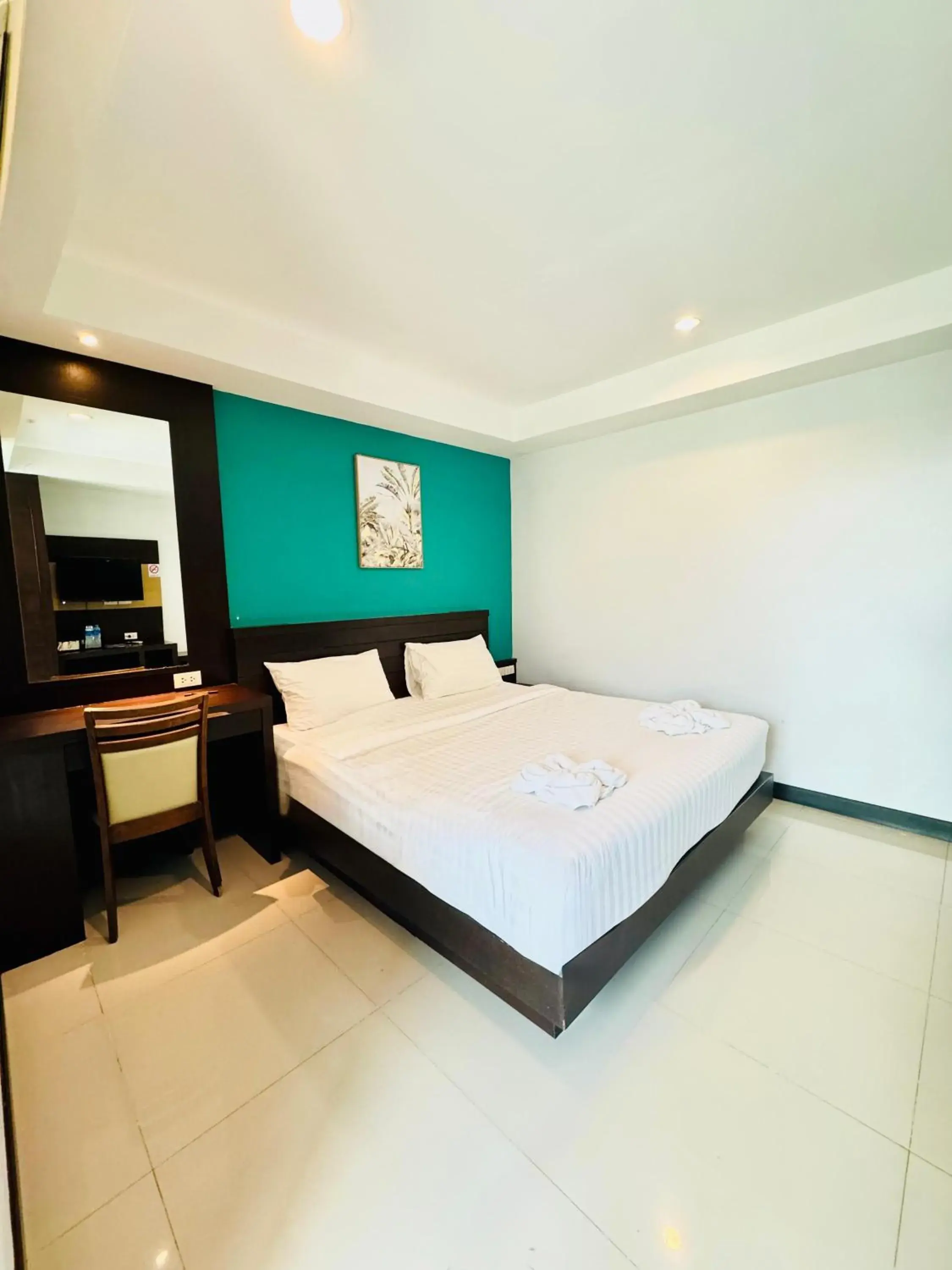 Bedroom, Bed in La Casa Patong Bedroom, Bed in La Casa Patong