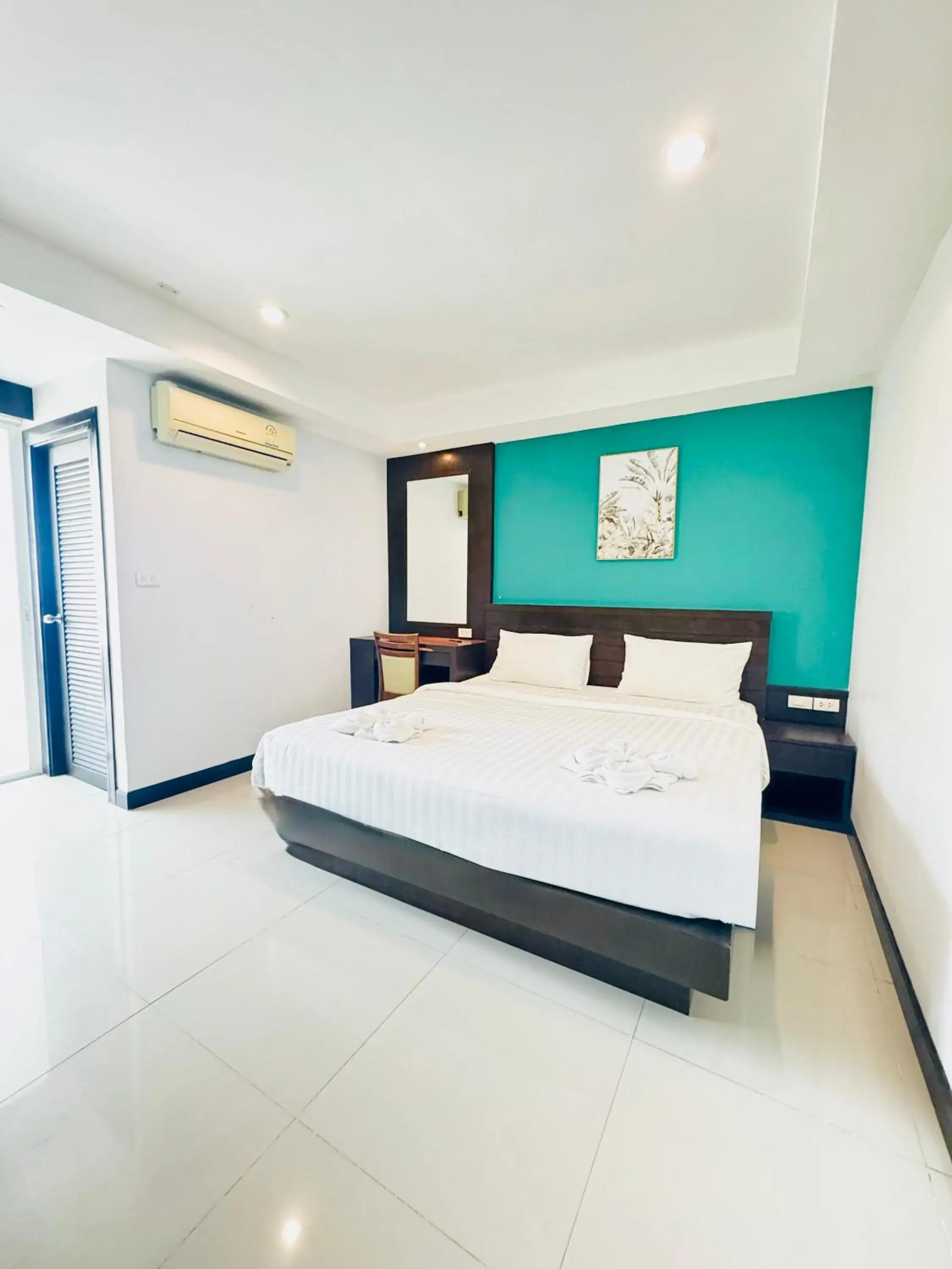 Bedroom, Bed in La Casa Patong Bedroom, Bed in La Casa Patong