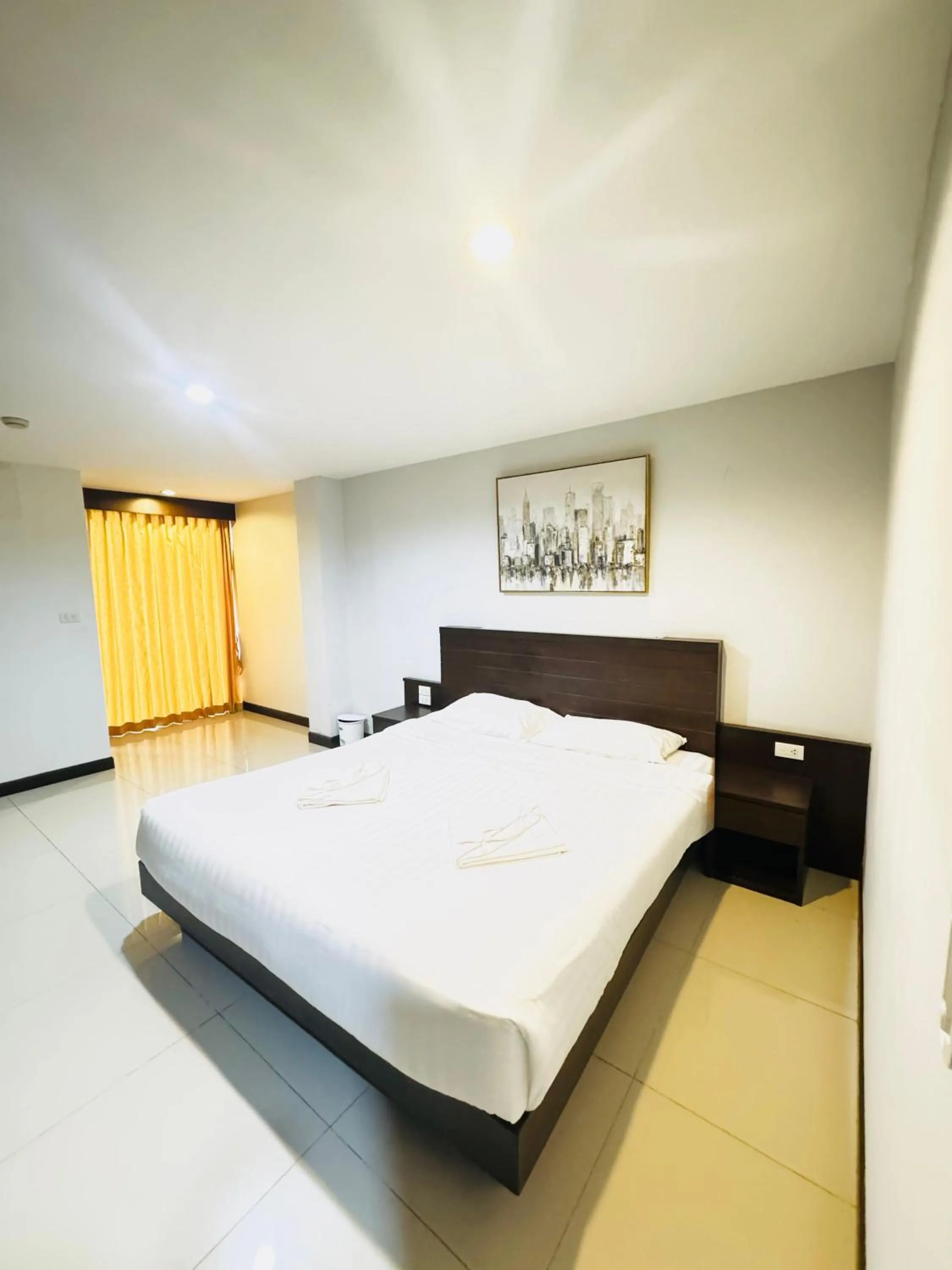 Bedroom, Bed in La Casa Patong