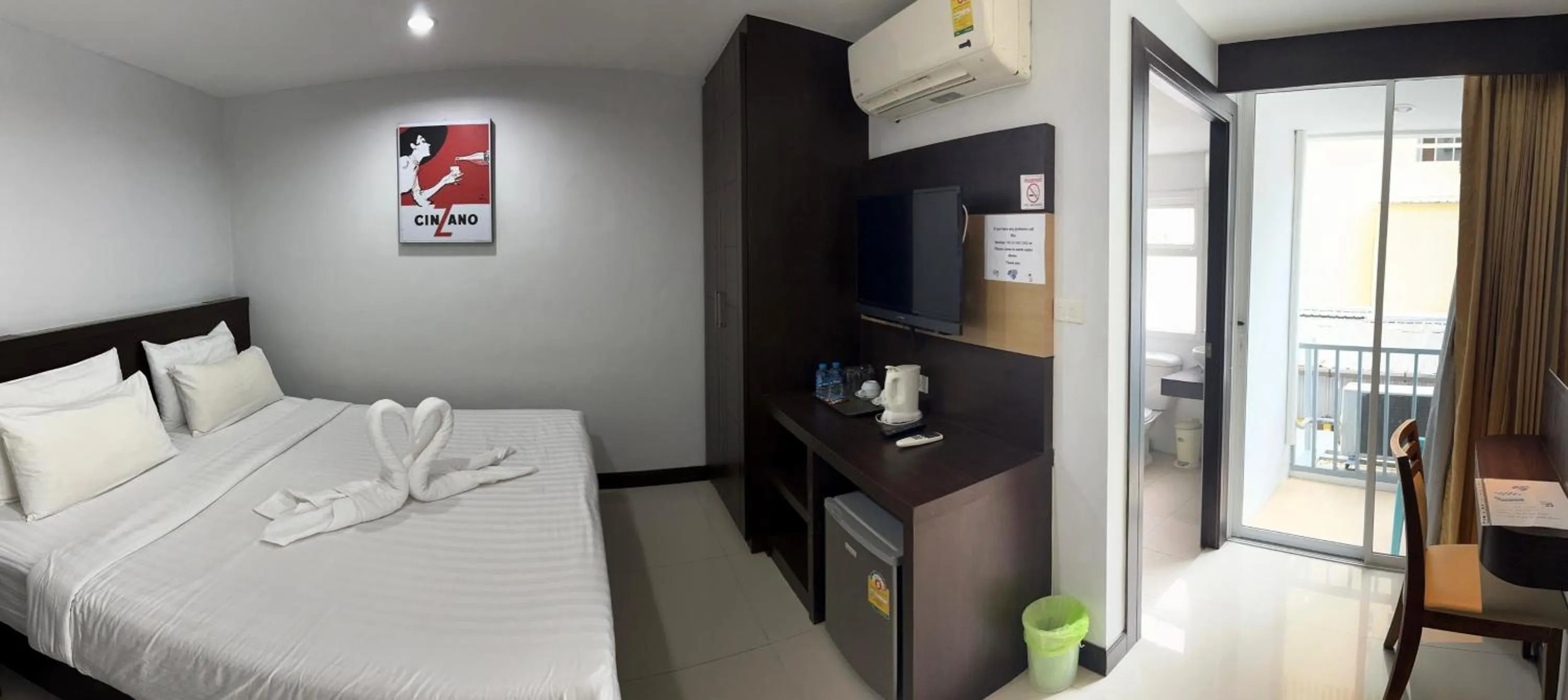 Bed in La Casa Patong