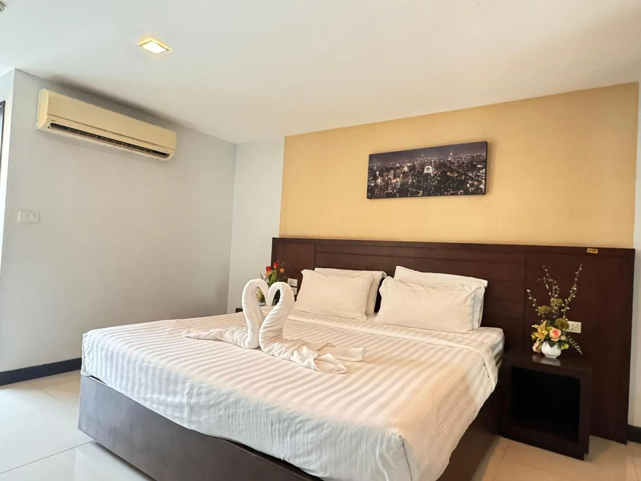 Bed in La Casa Patong