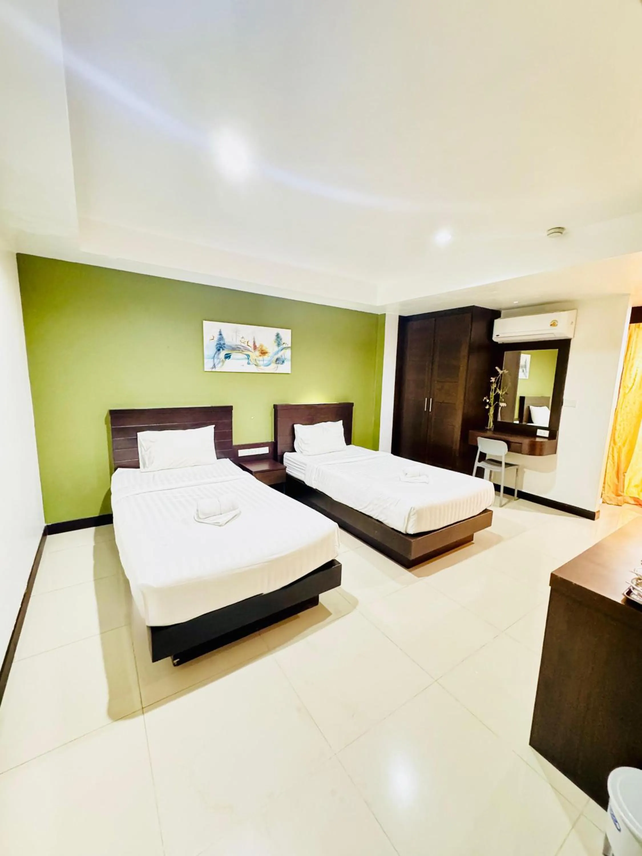 Bedroom, Bed in La Casa Patong