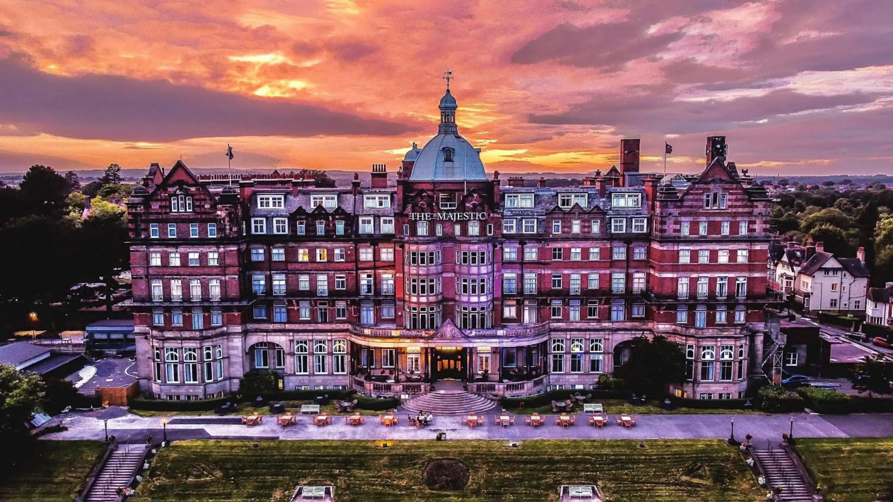 Property building in DoubleTree by Hilton Harrogate Majestic Hotel & Spa Property building in DoubleTree by Hilton Harrogate Majestic Hotel & Spa