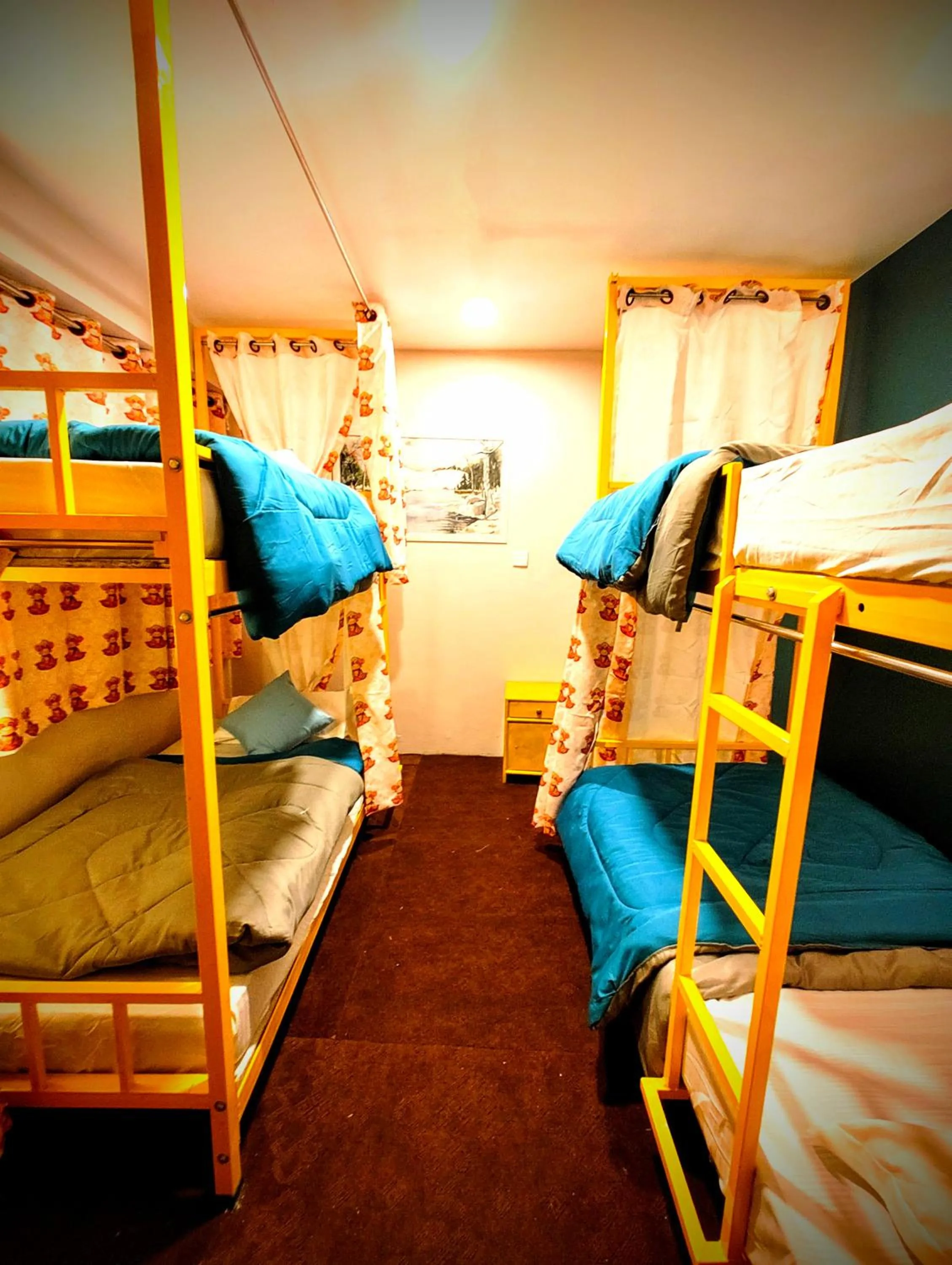 Bed in Hidden Monkey Stays Darjeeling, Batasia