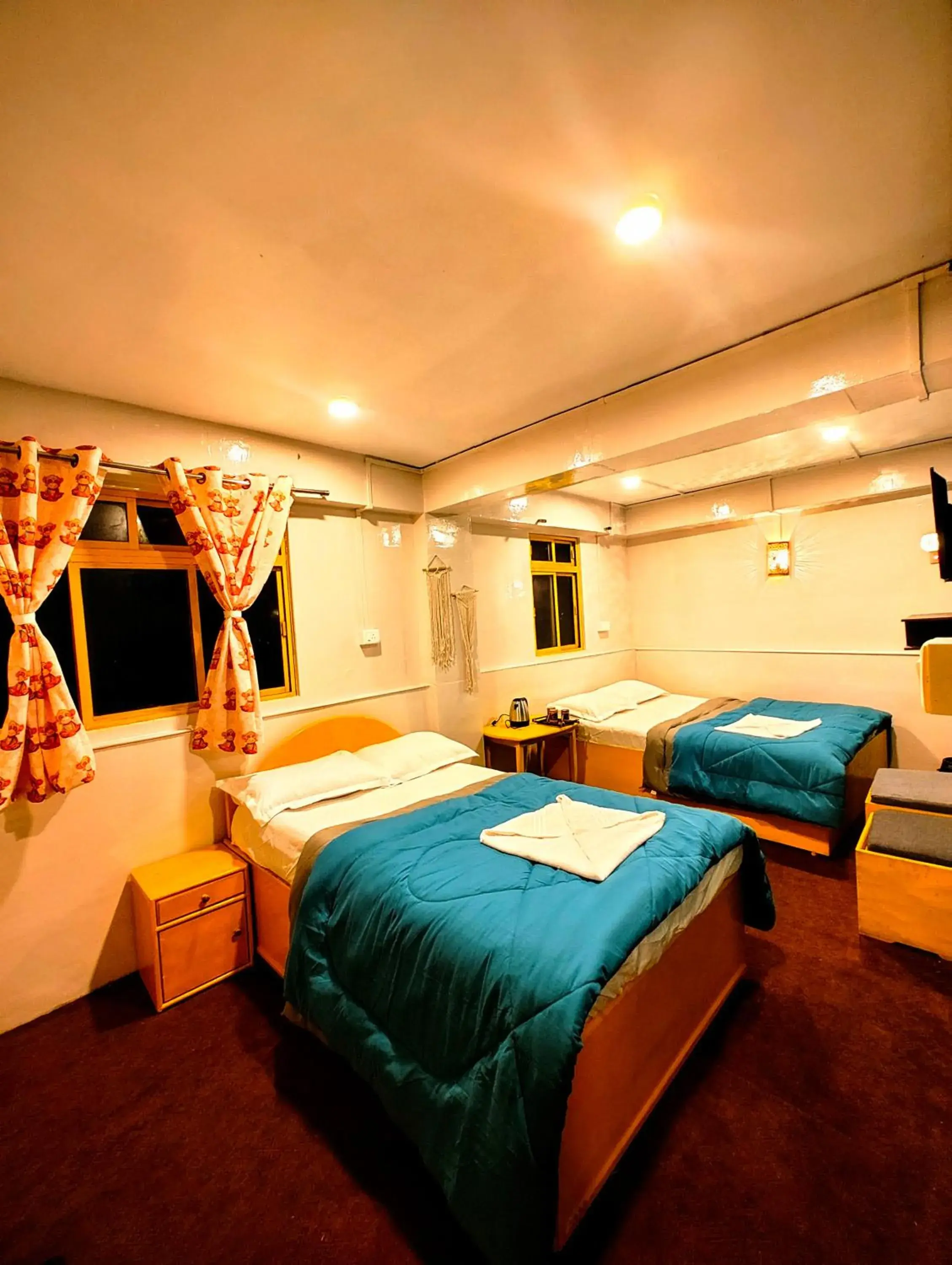 Photo of the whole room, Bed in Hidden Monkey Stays Darjeeling, Batasia Photo of the whole room, Bed in Hidden Monkey Stays Darjeeling, Batasia