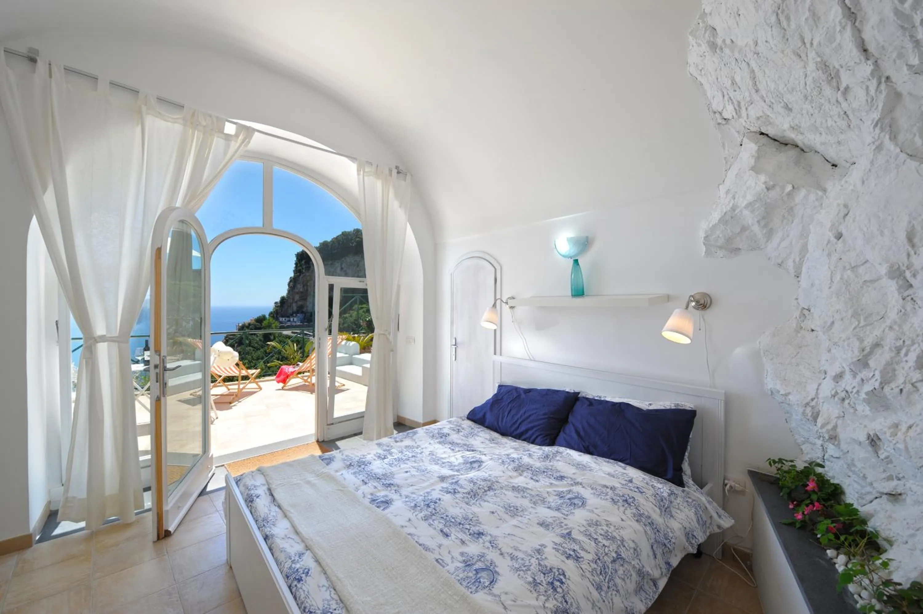 Bed in Villa Knight