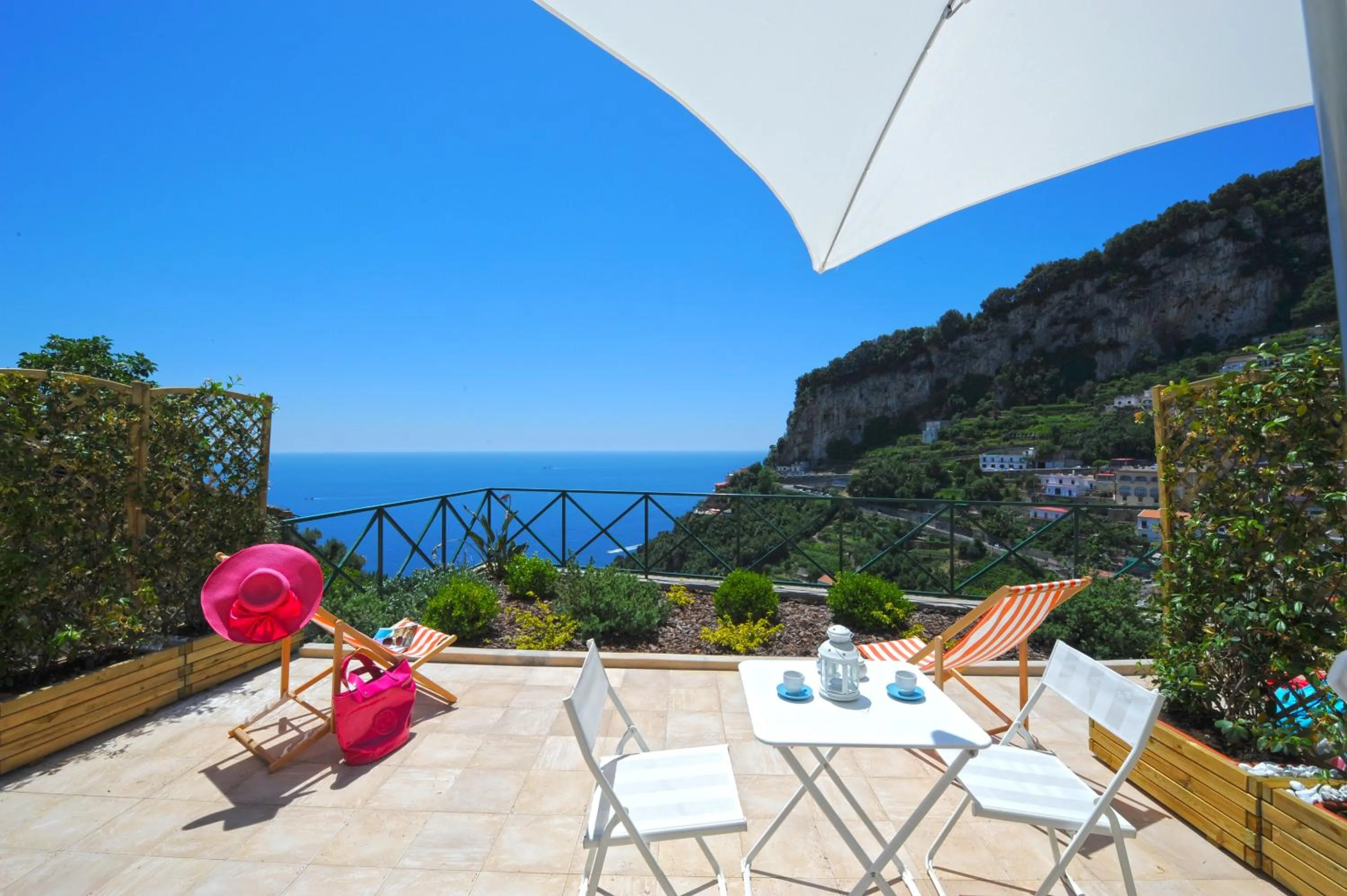 Patio in Villa Knight