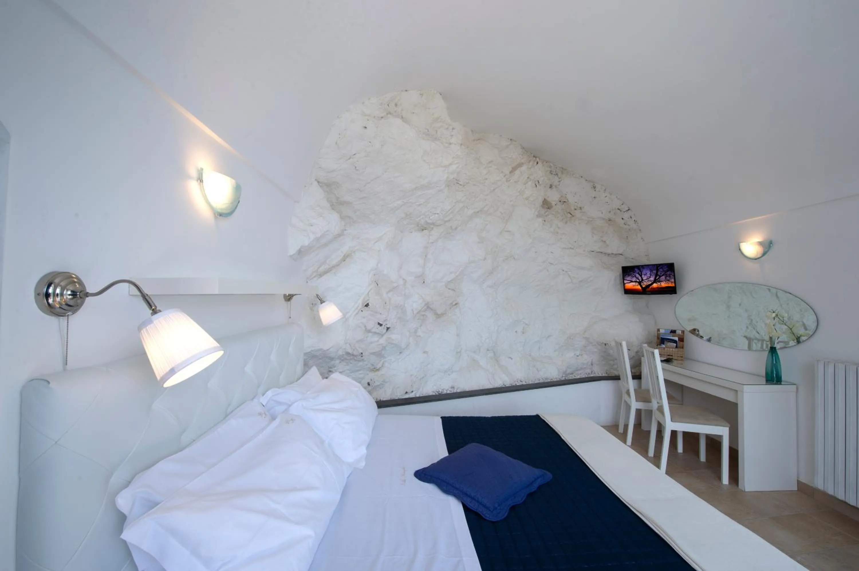 Bed in Villa Knight